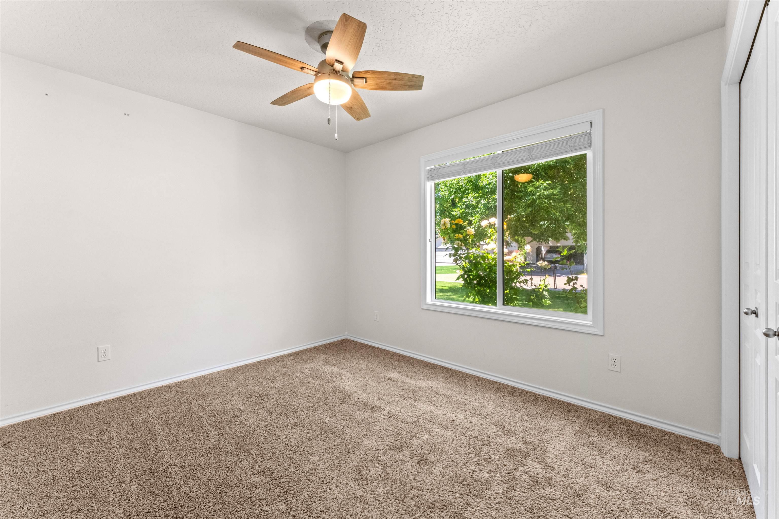 6419 E Crestley, Nampa, Idaho 83687-4117, 3 Bedrooms, 2 Bathrooms, Residential For Sale, Price $399,000,MLS 98990820