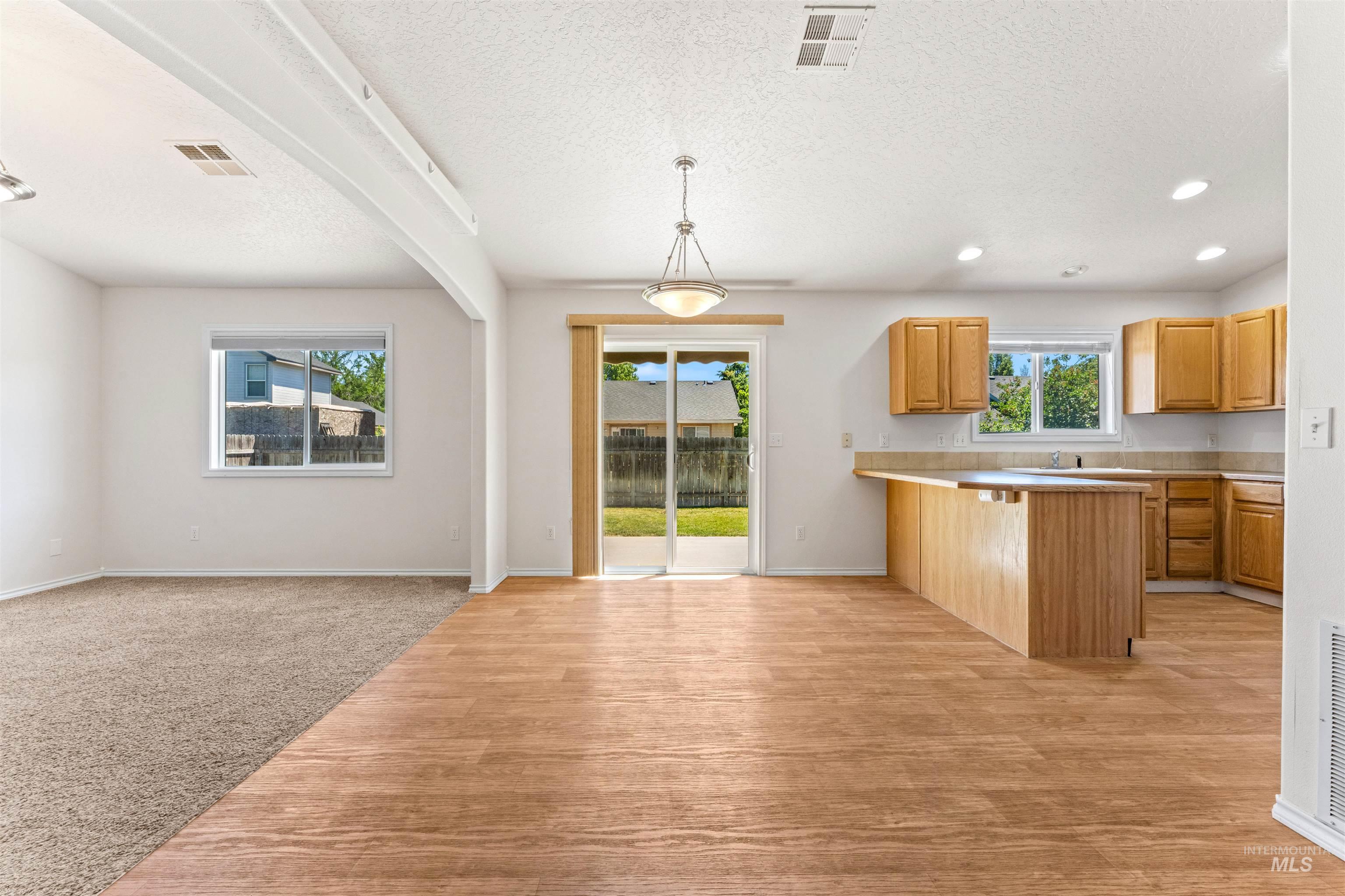 6419 E Crestley, Nampa, Idaho 83687-4117, 3 Bedrooms, 2 Bathrooms, Residential For Sale, Price $399,000,MLS 98990820