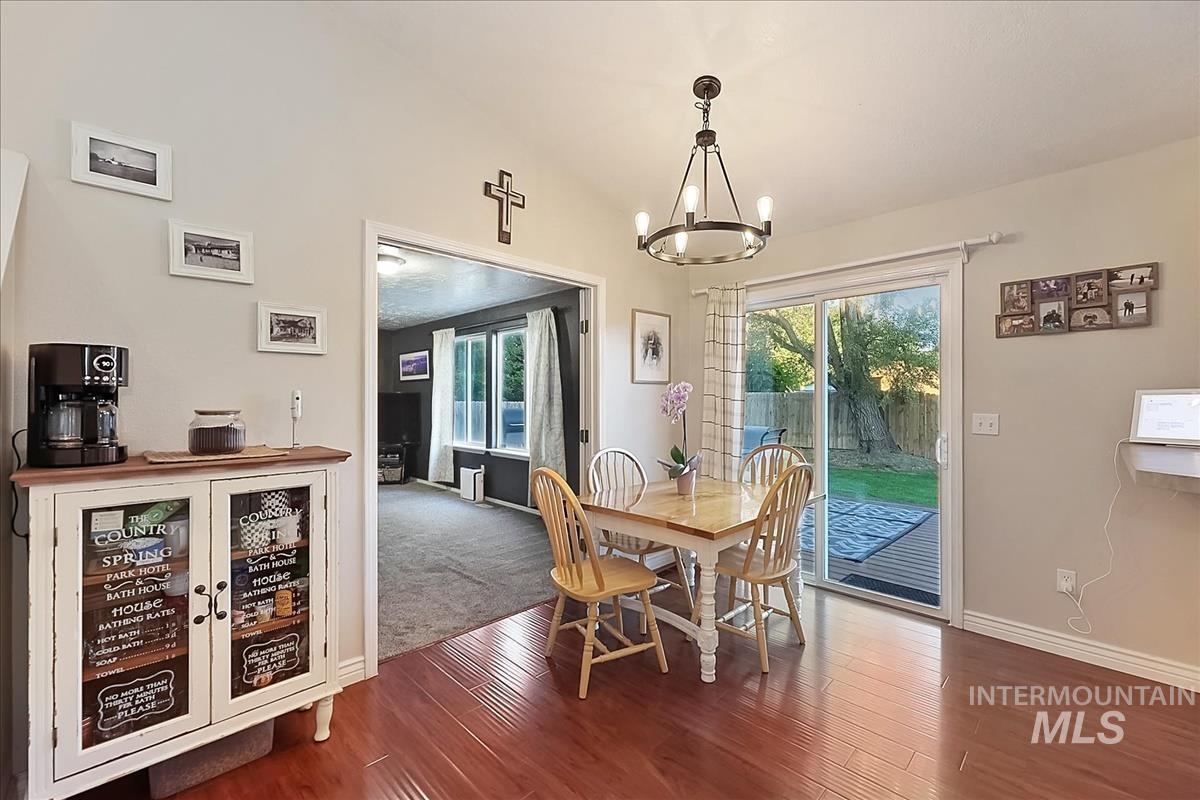 913 S Lily Court, Nampa, Idaho 83686-7062, 3 Bedrooms, 2.5 Bathrooms, Residential For Sale, Price $400,000,MLS 98990822