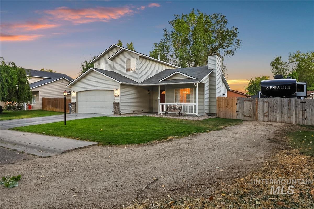 913 S Lily Court, Nampa, Idaho 83686-7062, 3 Bedrooms, 2.5 Bathrooms, Residential For Sale, Price $400,000,MLS 98990822