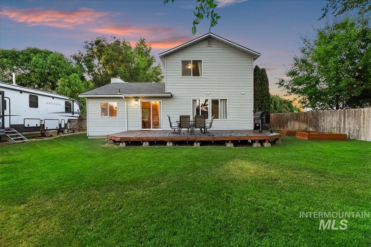 913 S Lily Court, Nampa, Idaho 83686-7062, 3 Bedrooms, 2.5 Bathrooms, Residential For Sale, Price $400,000,MLS 98990822