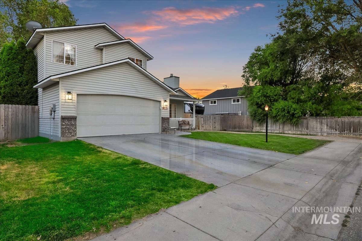 913 S Lily Court, Nampa, Idaho 83686-7062, 3 Bedrooms, 2.5 Bathrooms, Residential For Sale, Price $400,000,MLS 98990822