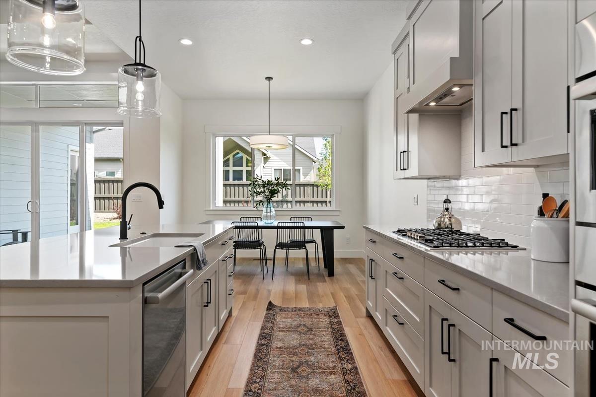 1098 E Escalation St, Meridian, Idaho 83642, 3 Bedrooms, 2.5 Bathrooms, Residential For Sale, Price $649,900, 98990823