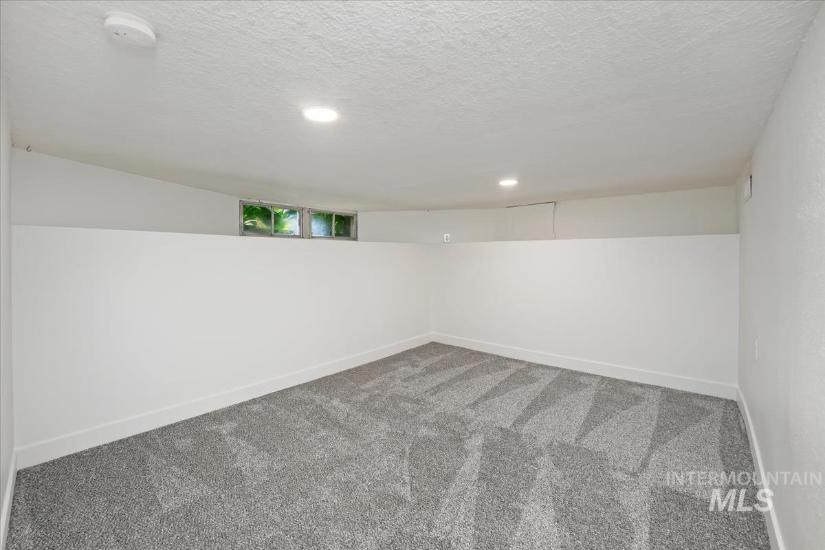 415 6th Ave S, Nampa, Idaho 83651, 3 Bedrooms, 2 Bathrooms, Residential For Sale, Price $435,000,MLS 98990824