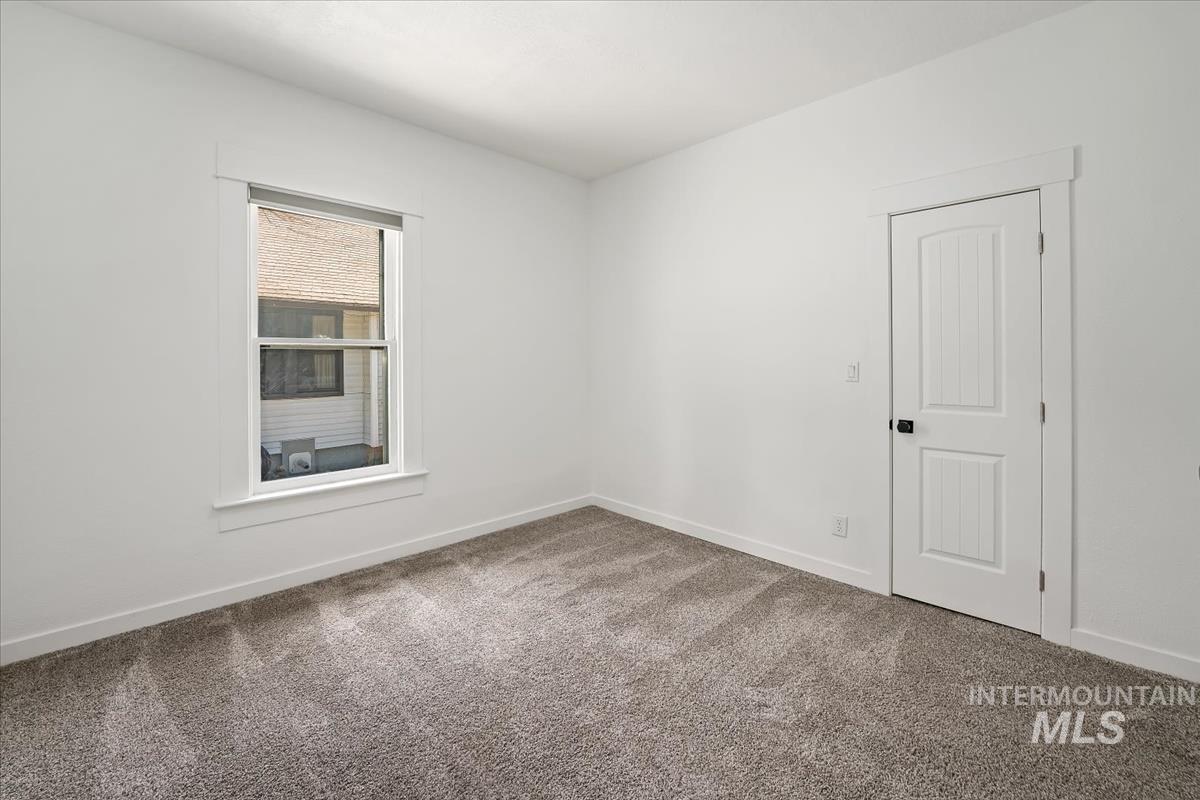 415 6th Ave S, Nampa, Idaho 83651, 3 Bedrooms, 2 Bathrooms, Residential For Sale, Price $435,000,MLS 98990824