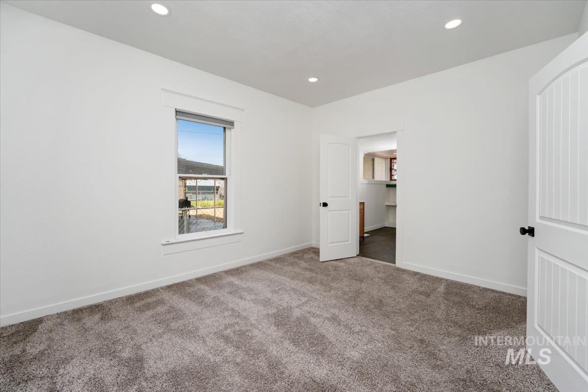 415 6th Ave S, Nampa, Idaho 83651, 3 Bedrooms, 2 Bathrooms, Residential For Sale, Price $435,000,MLS 98990824