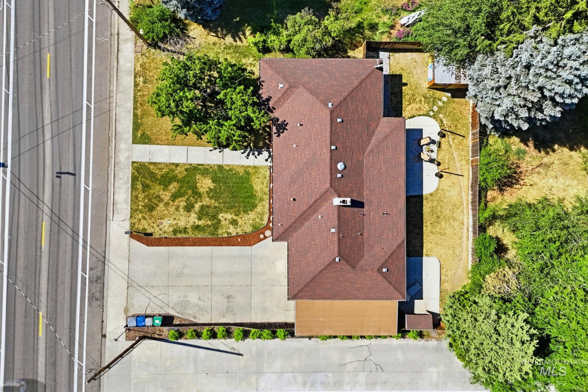 275 S Latah St, Boise, Idaho 83705, 3 Bedrooms, 2.5 Bathrooms, Residential For Sale, Price $599,900,MLS 98990825