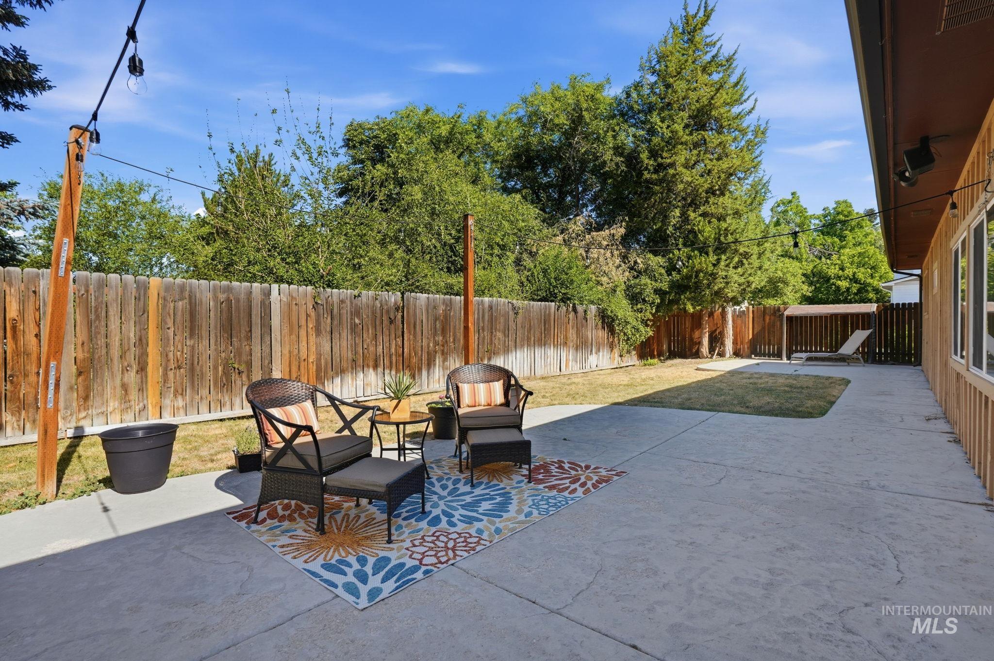275 S Latah St, Boise, Idaho 83705, 3 Bedrooms, 2.5 Bathrooms, Residential For Sale, Price $599,900,MLS 98990825