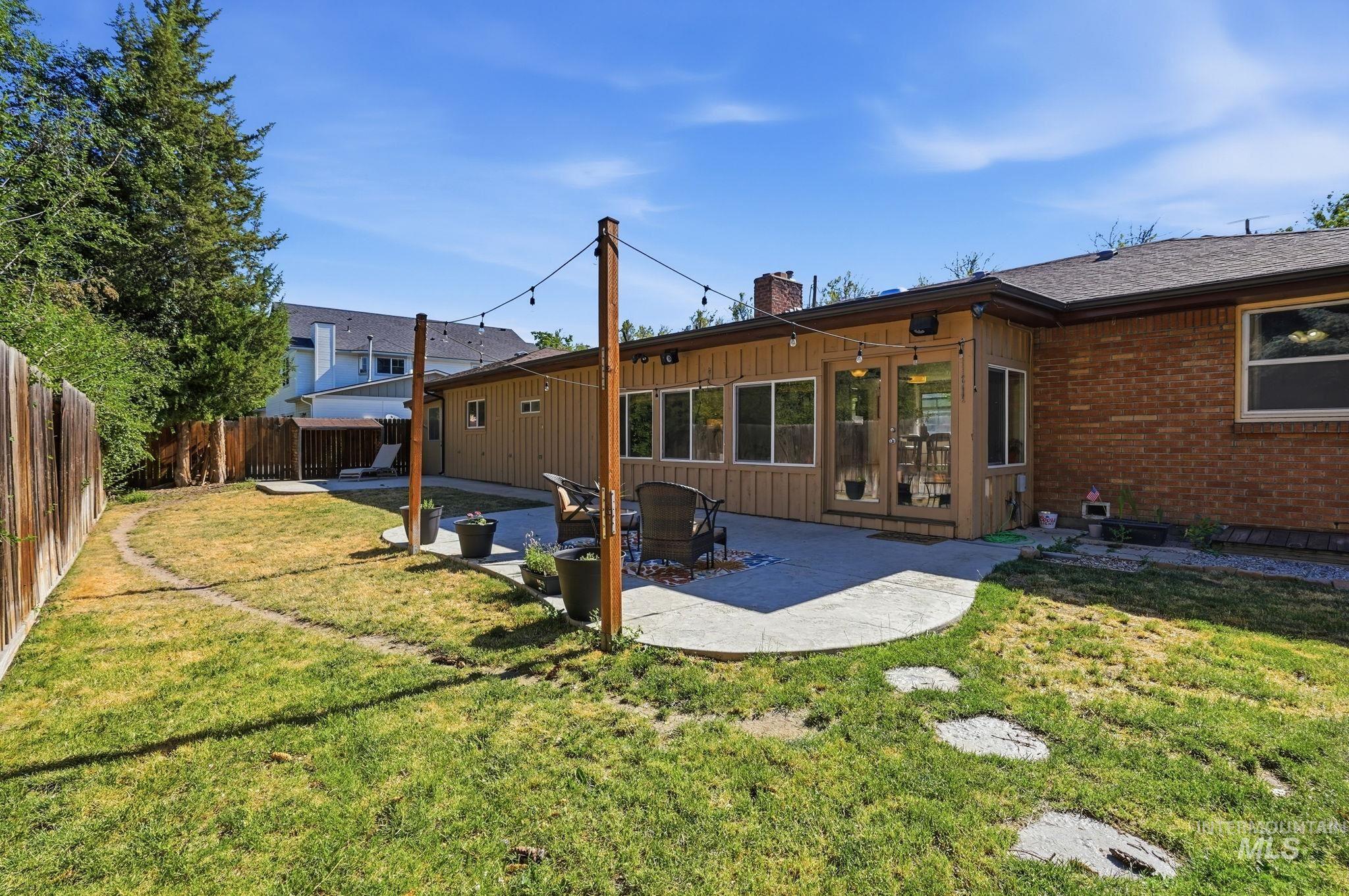 275 S Latah St, Boise, Idaho 83705, 3 Bedrooms, 2.5 Bathrooms, Residential For Sale, Price $599,900,MLS 98990825