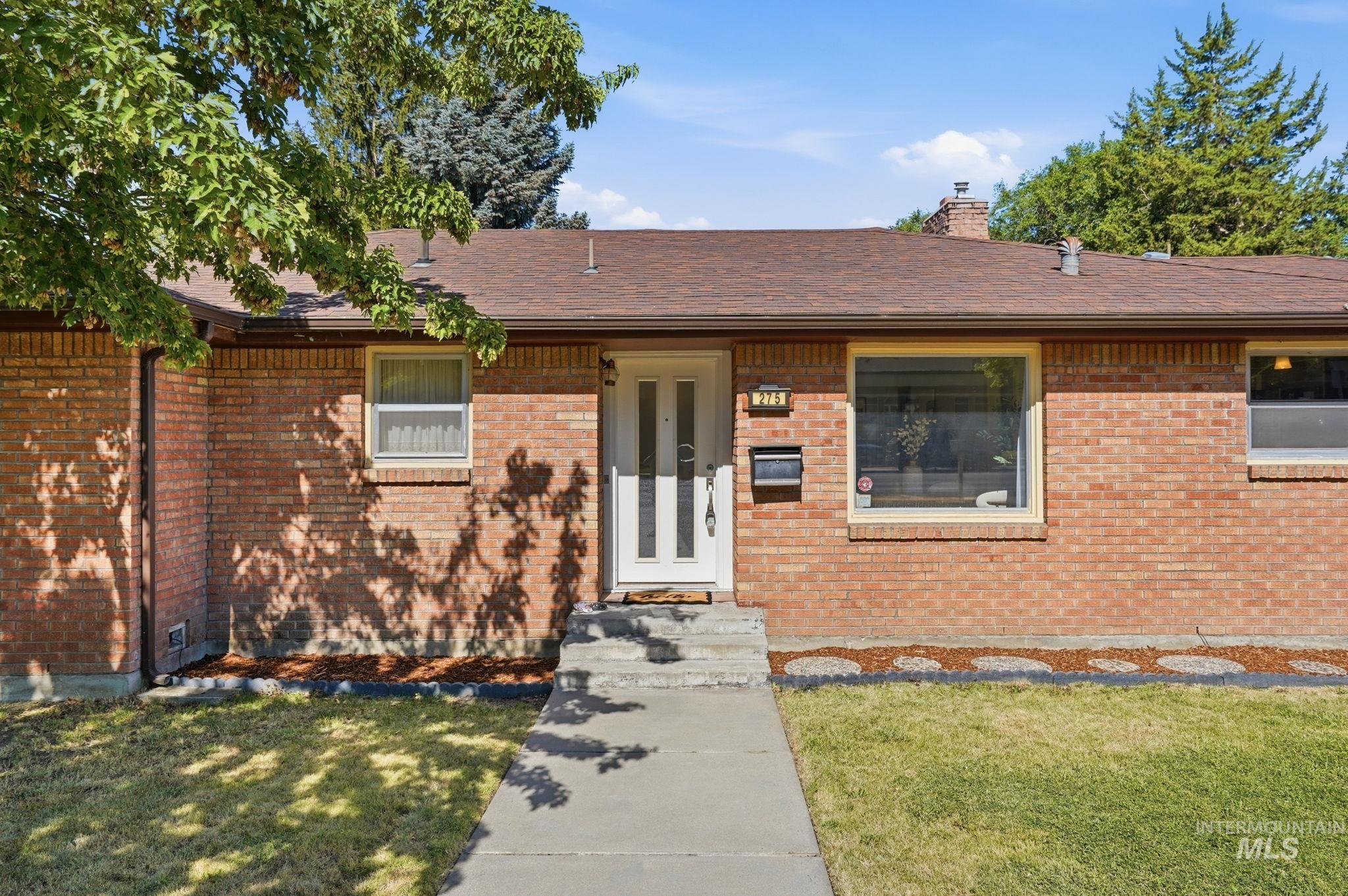 275 S Latah St, Boise, Idaho 83705, 3 Bedrooms, 2.5 Bathrooms, Residential For Sale, Price $599,900,MLS 98990825