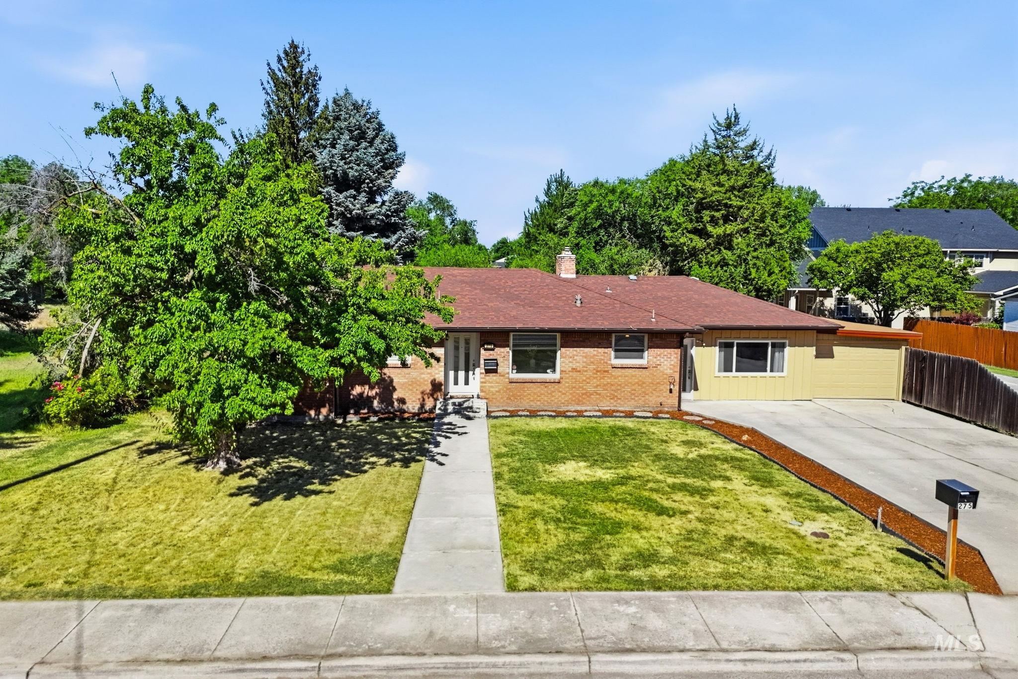 275 S Latah St, Boise, Idaho 83705, 3 Bedrooms, 2.5 Bathrooms, Residential For Sale, Price $599,900,MLS 98990825