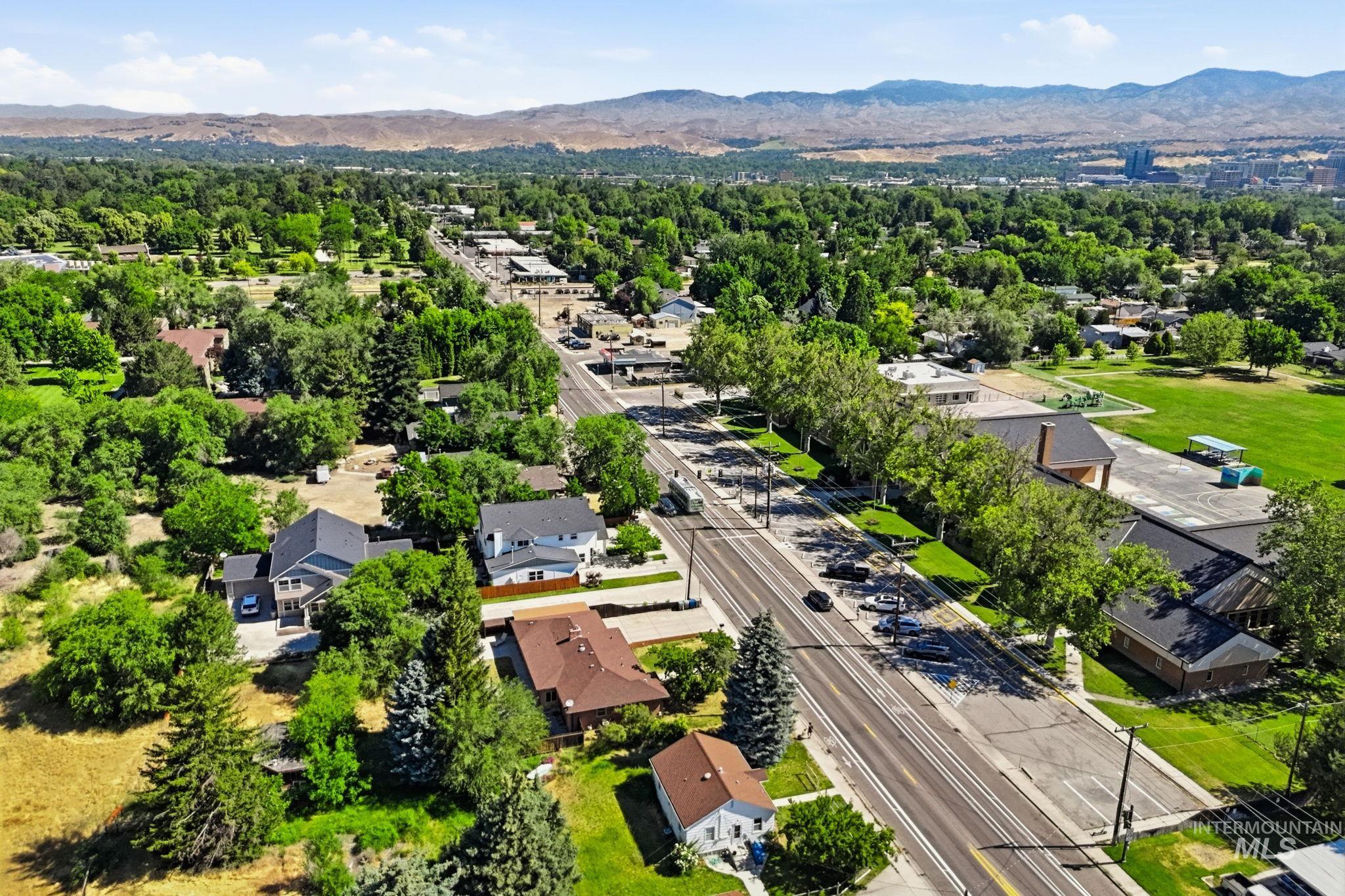 275 S Latah St, Boise, Idaho 83705, 3 Bedrooms, 2.5 Bathrooms, Residential For Sale, Price $599,900,MLS 98990825