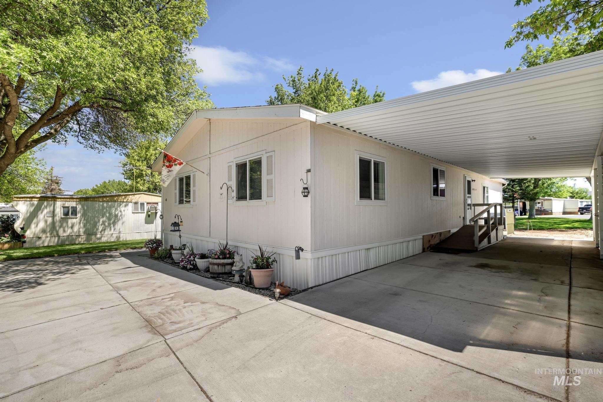 1625 Maple St, Buhl, Idaho 83316, 3 Bedrooms, 2 Bathrooms, Residential For Sale, Price $124,900,MLS 98990826