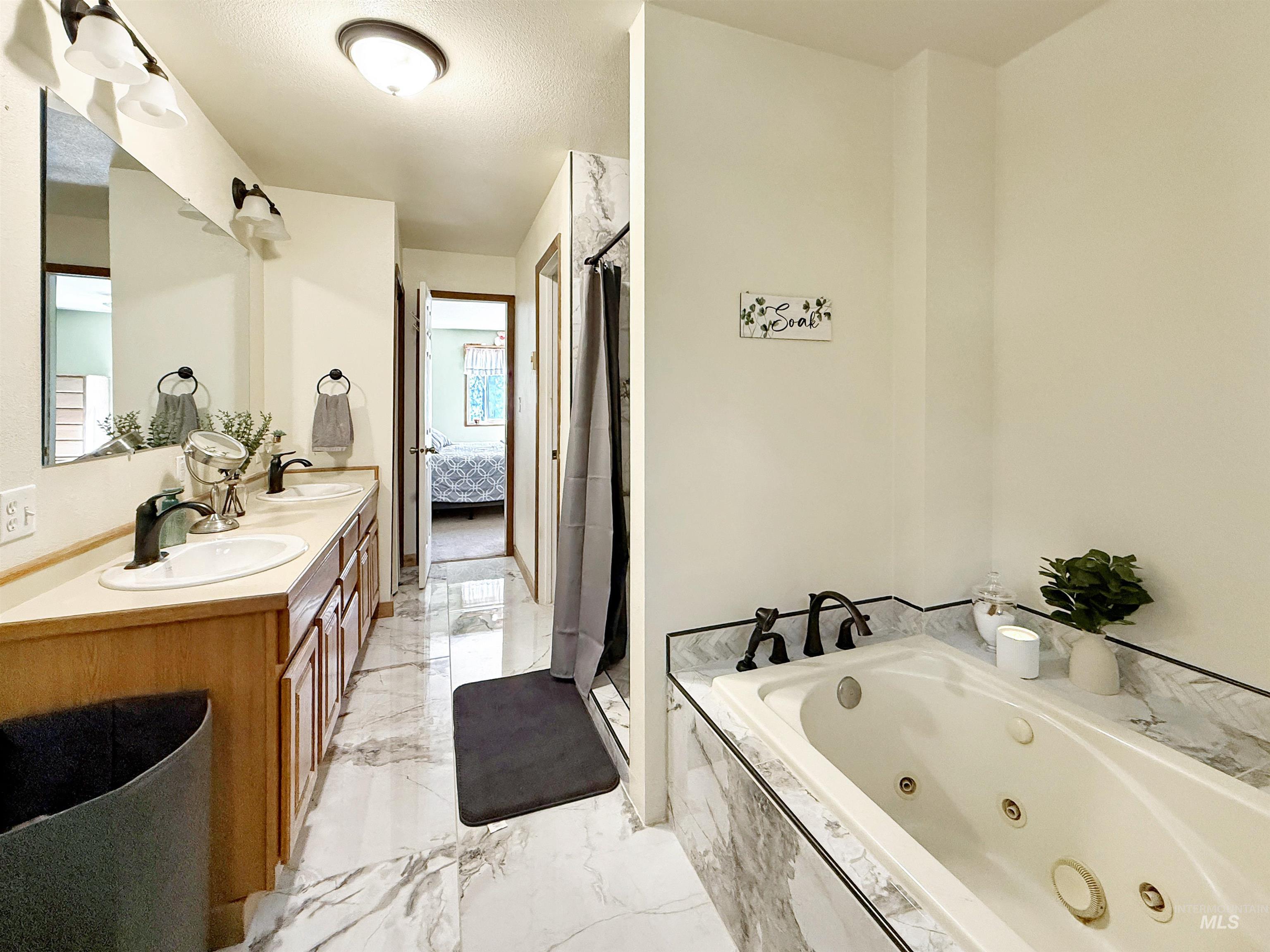 24 Ashley Place, Grangeville, Idaho 83530, 3 Bedrooms, 3 Bathrooms, Residential For Sale, Price $599,000,MLS 98990831