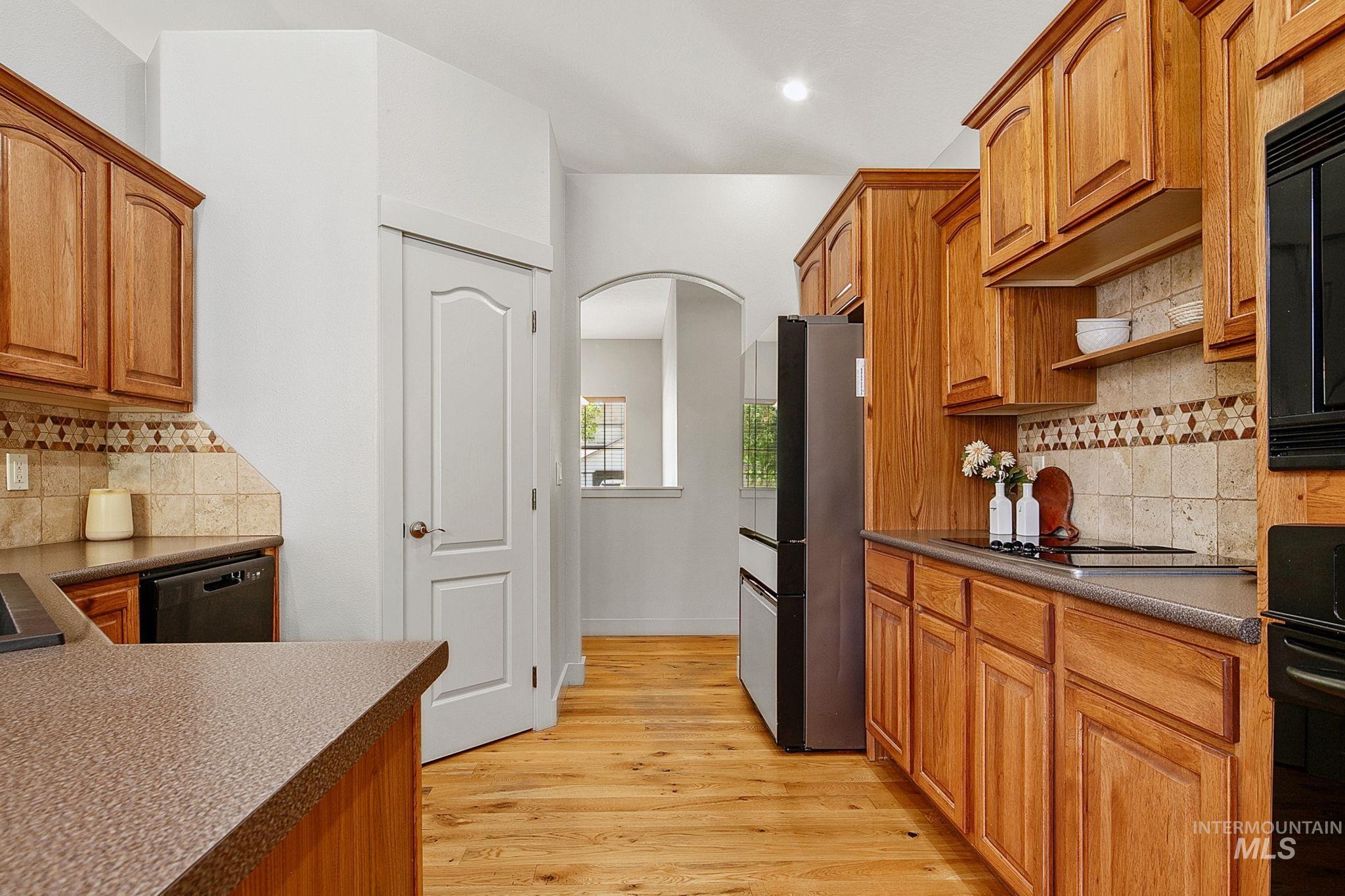 5264 N Schumann Ave., Meridian, Idaho 83646, 4 Bedrooms, 3 Bathrooms, Residential For Sale, Price $630,000,MLS 98990832