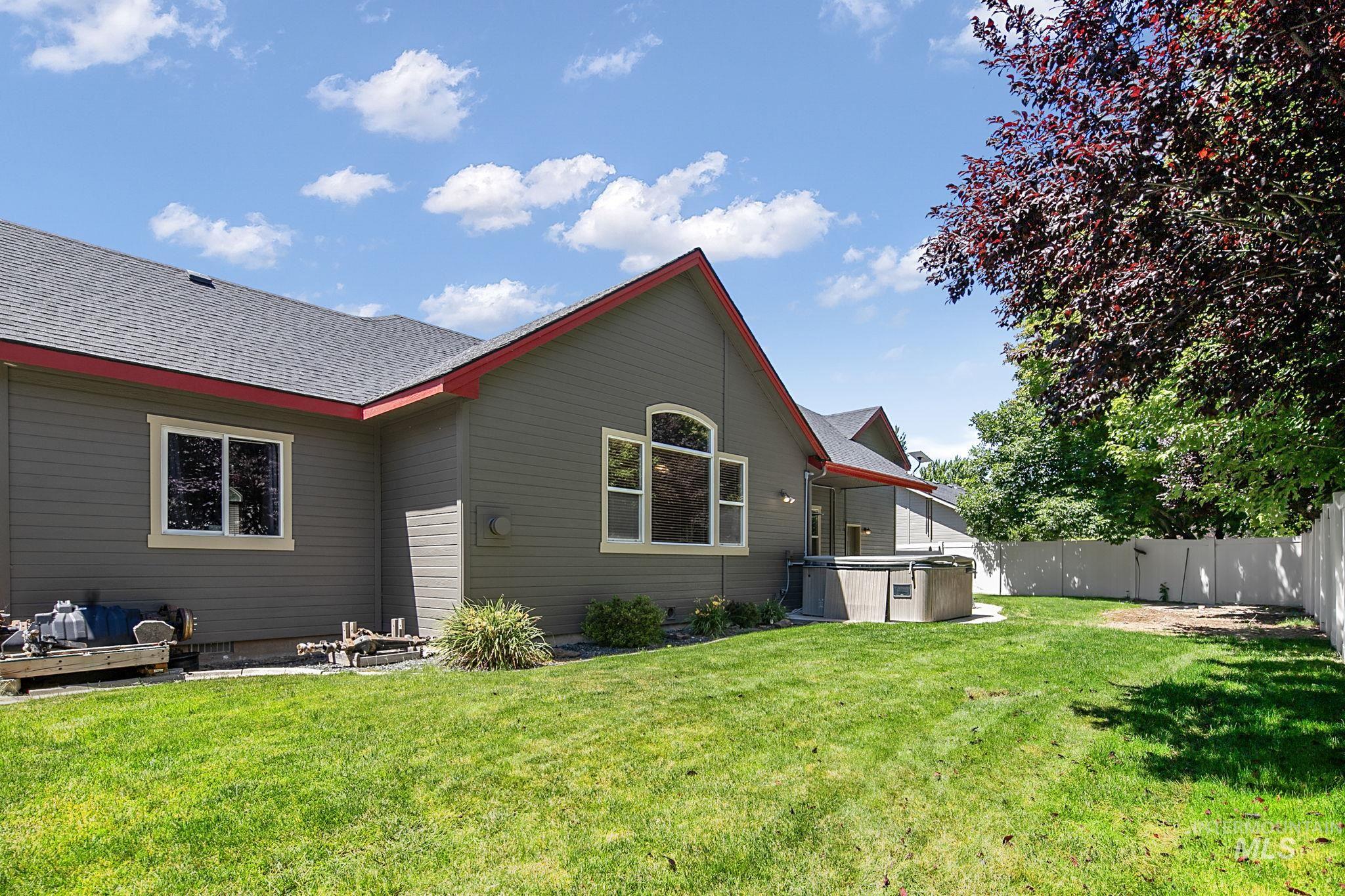 5264 N Schumann Ave., Meridian, Idaho 83646, 4 Bedrooms, 3 Bathrooms, Residential For Sale, Price $630,000,MLS 98990832