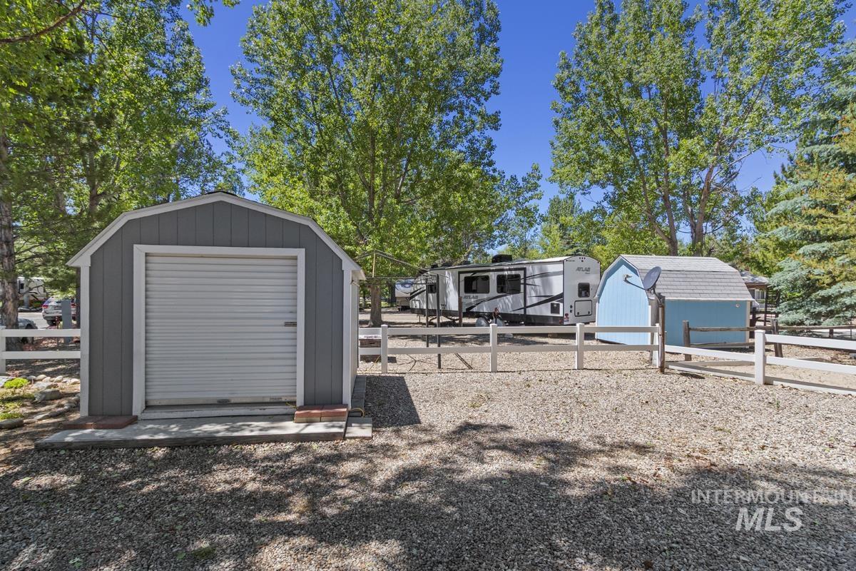 14 P Street, Cascade, Idaho 83611, 1 Bedroom, 1 Bathroom, Residential For Sale, Price $217,000,MLS 98990836