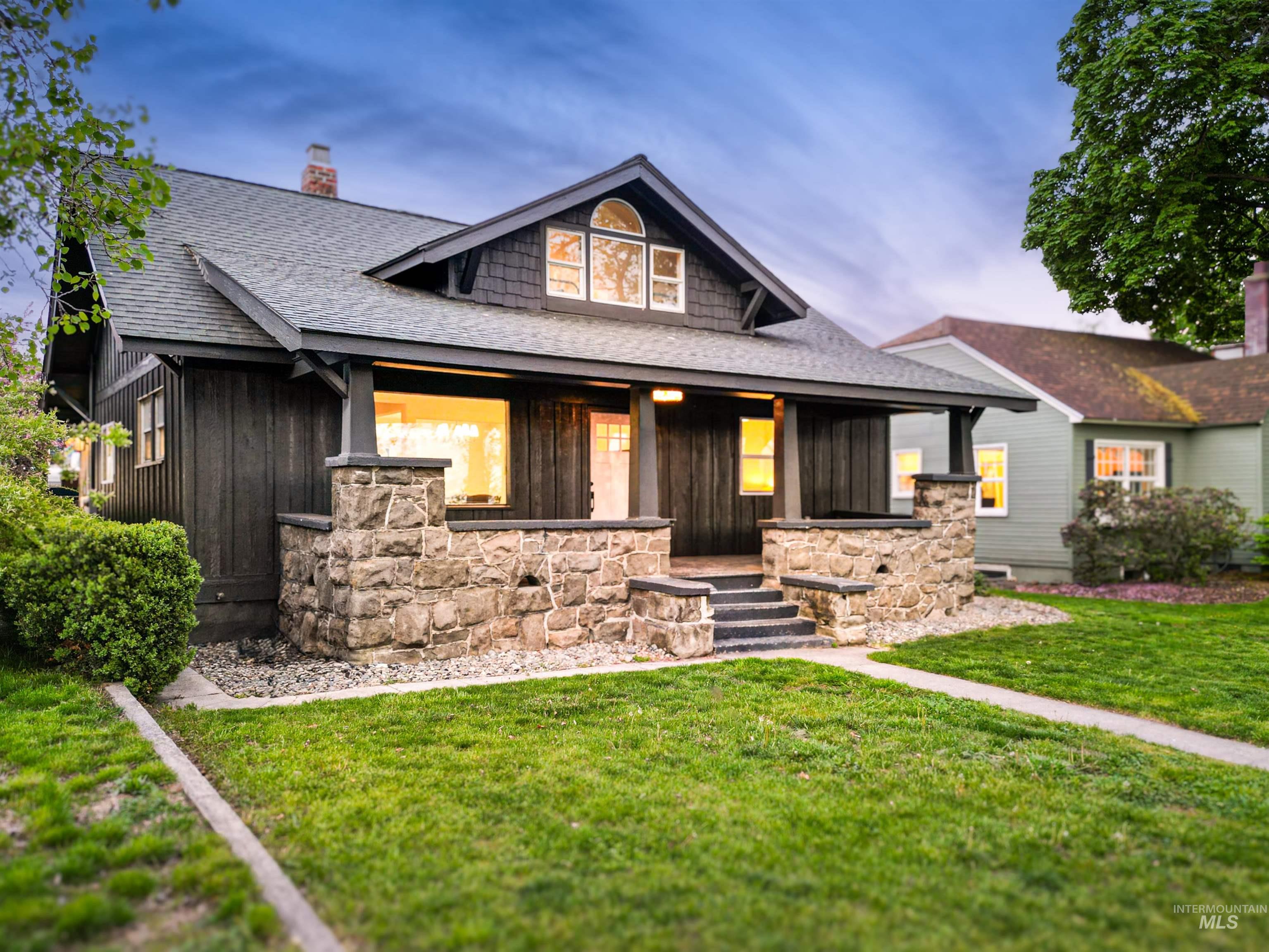 811 Prospect Ave, Lewiston, Idaho 83501, 3 Bedrooms, 2 Bathrooms, Residential For Sale, Price $495,000,MLS 98990841
