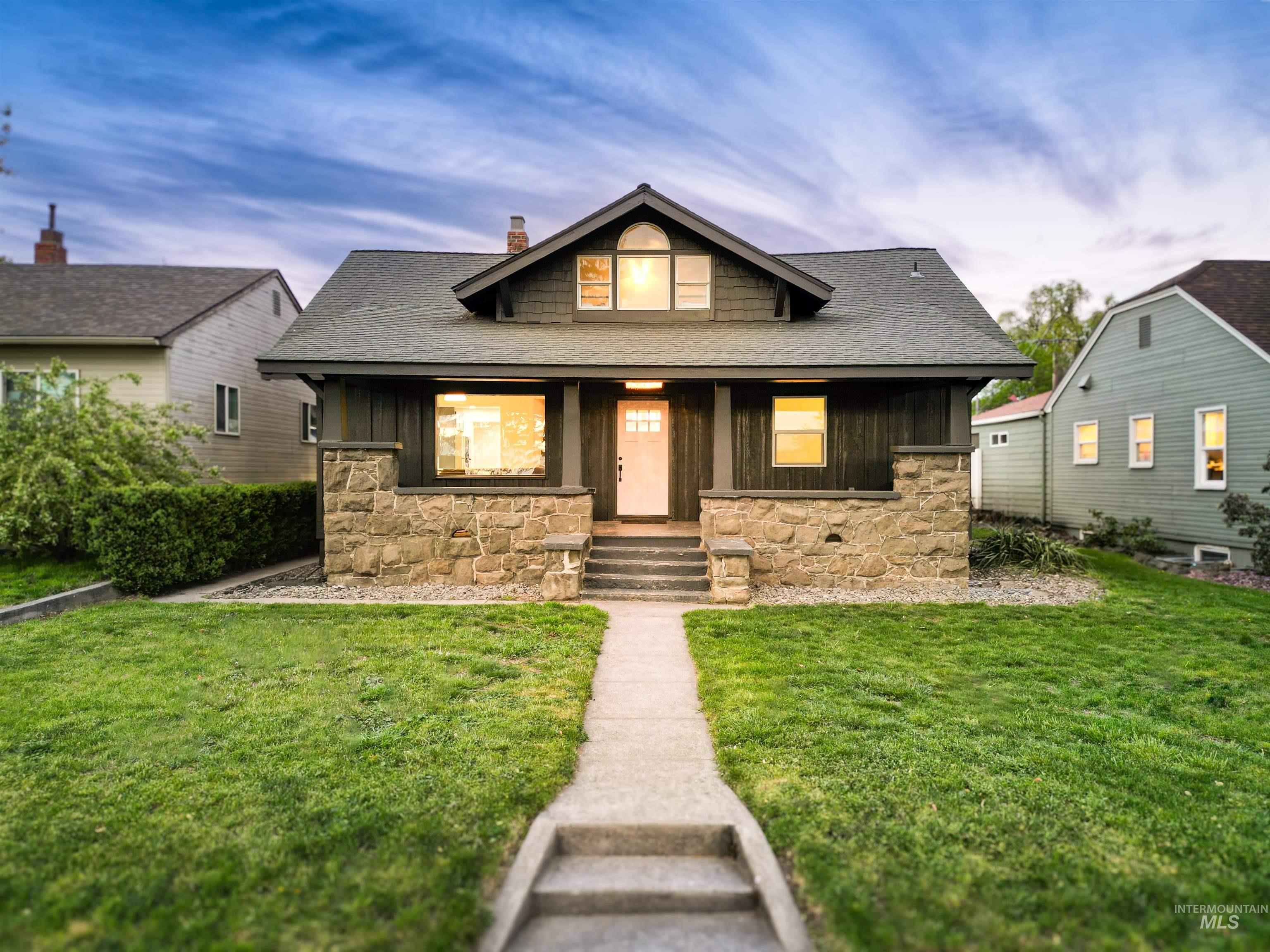 811 Prospect Ave, Lewiston, Idaho 83501, 3 Bedrooms, 2 Bathrooms, Residential For Sale, Price $495,000,MLS 98990841
