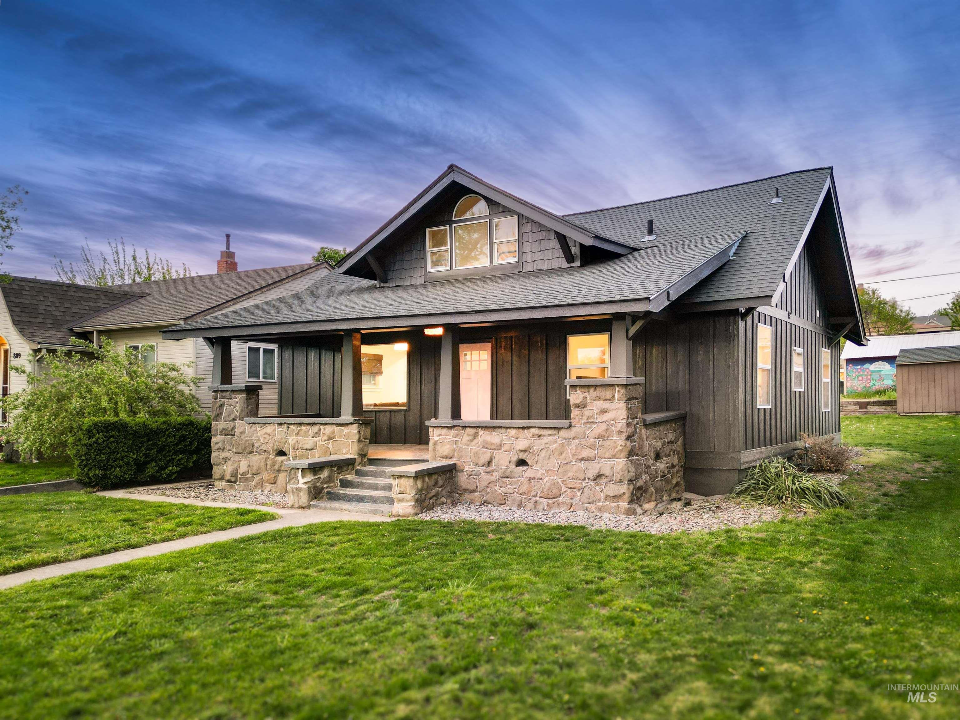 811 Prospect Ave, Lewiston, Idaho 83501, 3 Bedrooms, 2 Bathrooms, Residential For Sale, Price $495,000,MLS 98990841