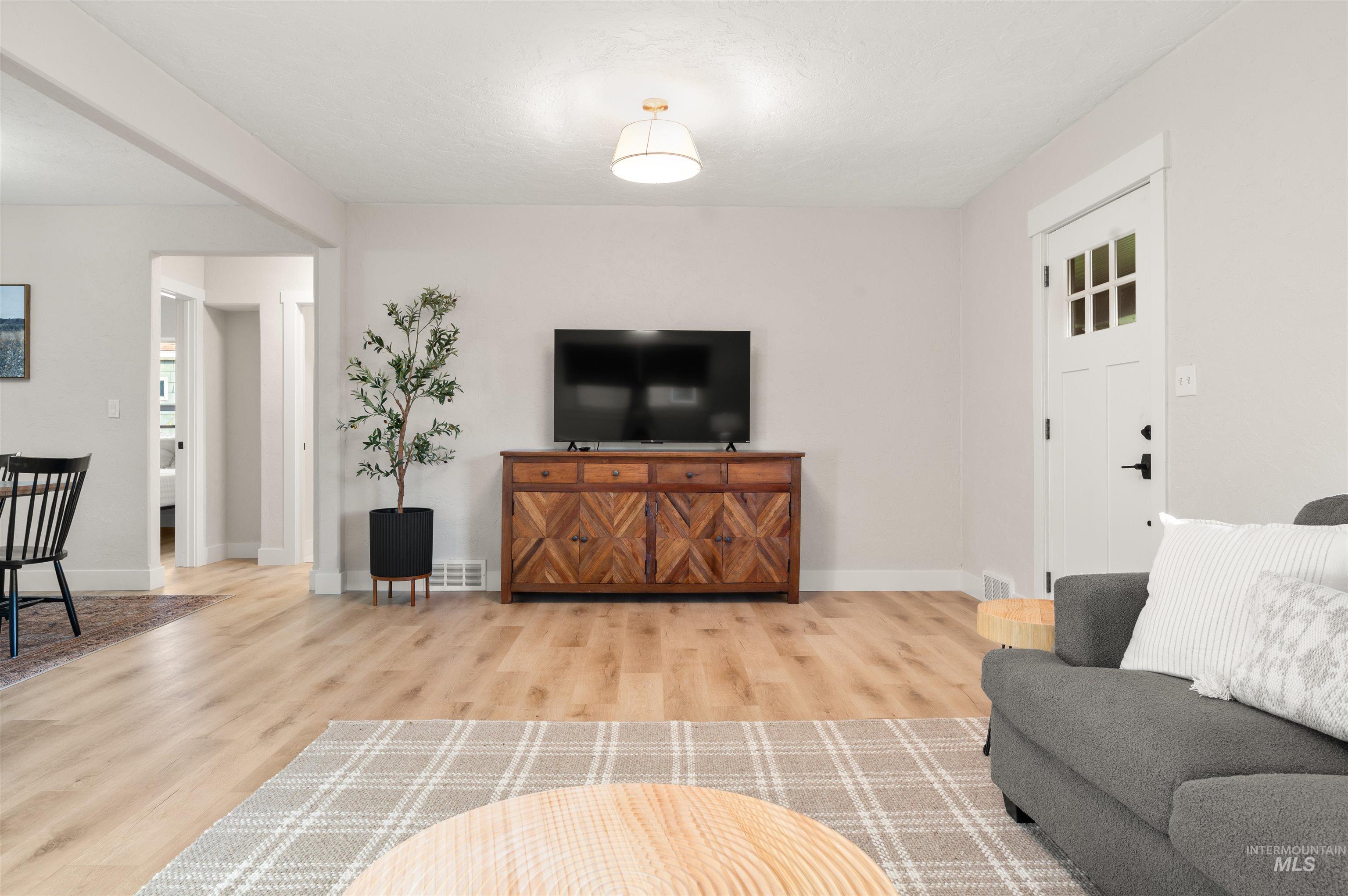 811 Prospect Ave, Lewiston, Idaho 83501, 3 Bedrooms, 2 Bathrooms, Residential For Sale, Price $495,000,MLS 98990841