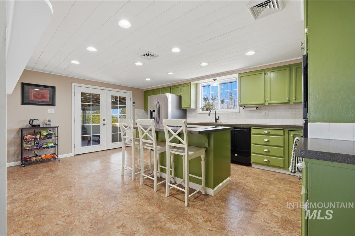 6850 W Black Canyon Hwy, Emmett, Idaho 83617, 4 Bedrooms, 2.5 Bathrooms, Residential For Sale, Price $649,900,MLS 98990842