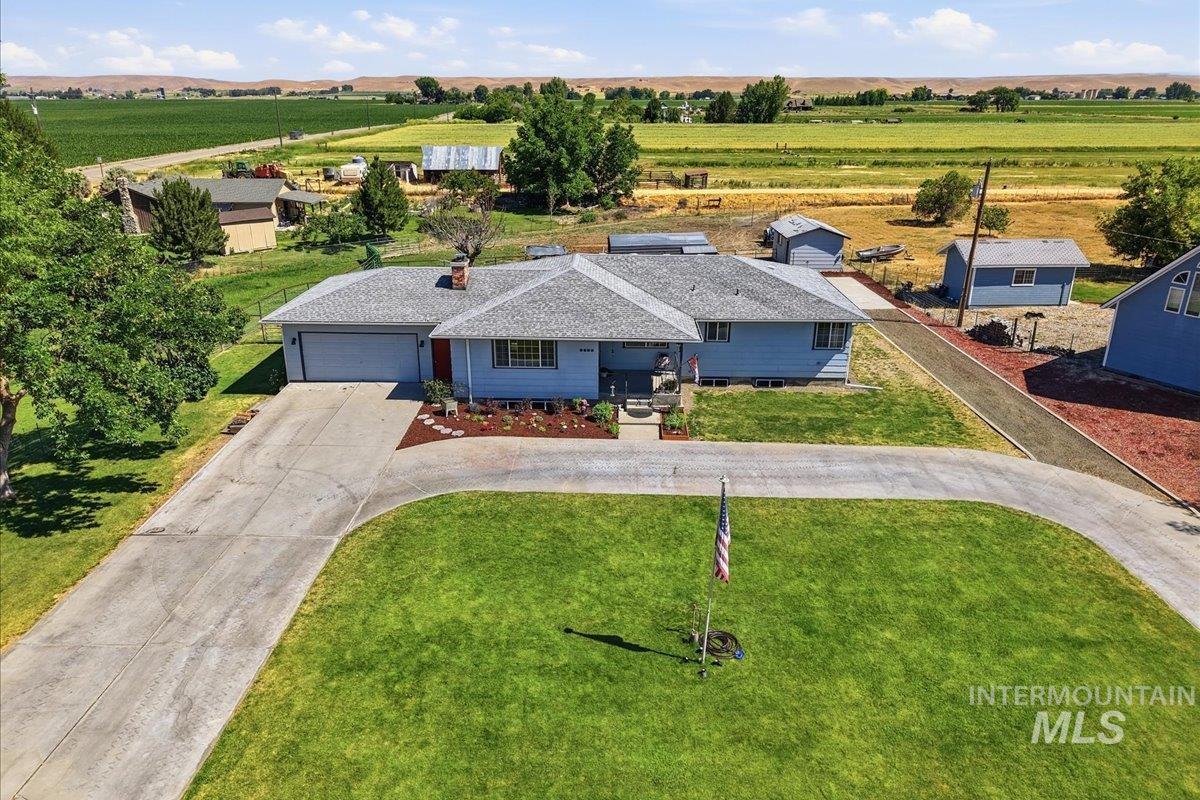 6850 W Black Canyon Hwy, Emmett, Idaho 83617, 4 Bedrooms, 2.5 Bathrooms, Residential For Sale, Price $649,900,MLS 98990842