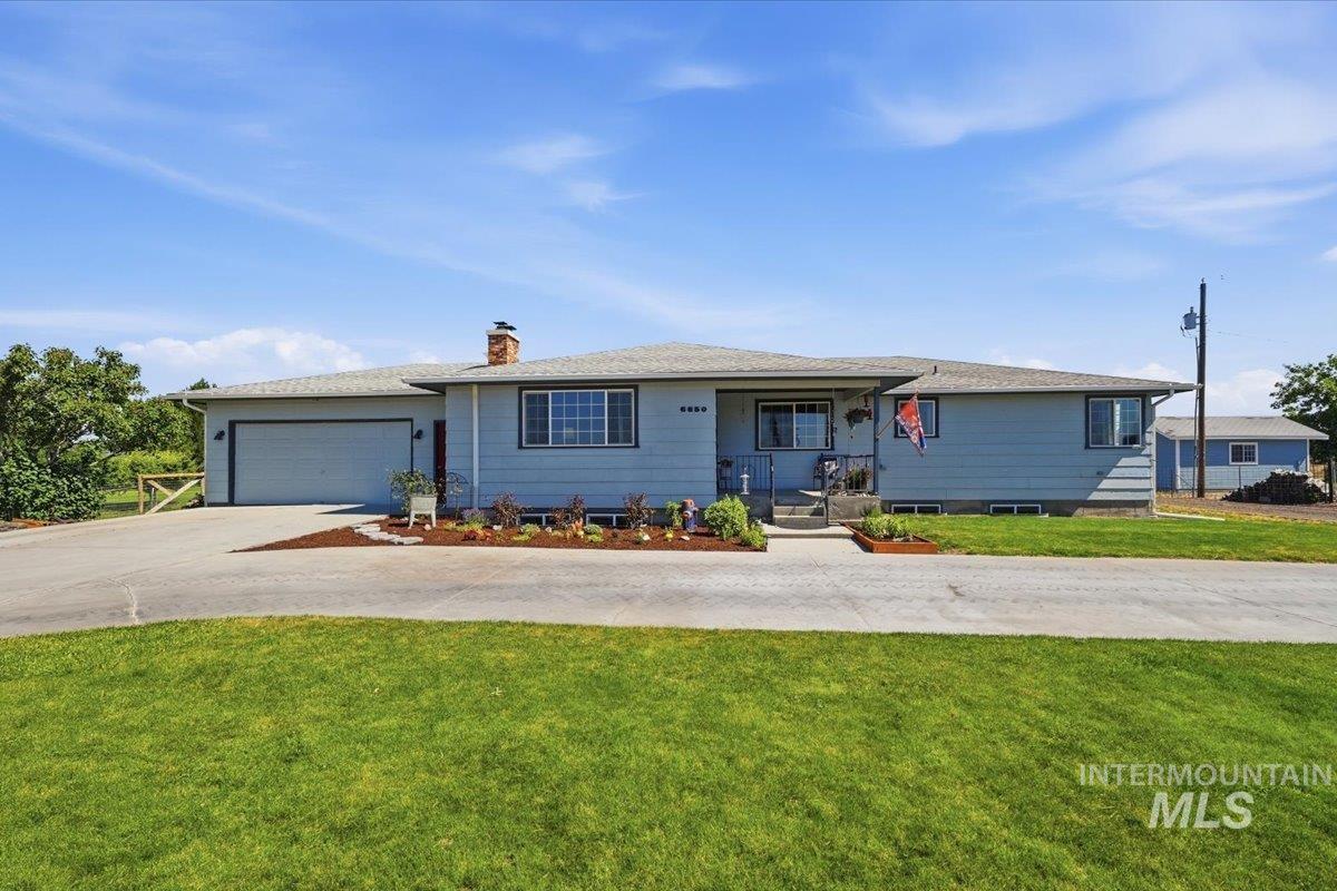 6850 W Black Canyon Hwy, Emmett, Idaho 83617, 4 Bedrooms, 2.5 Bathrooms, Residential For Sale, Price $649,900,MLS 98990842