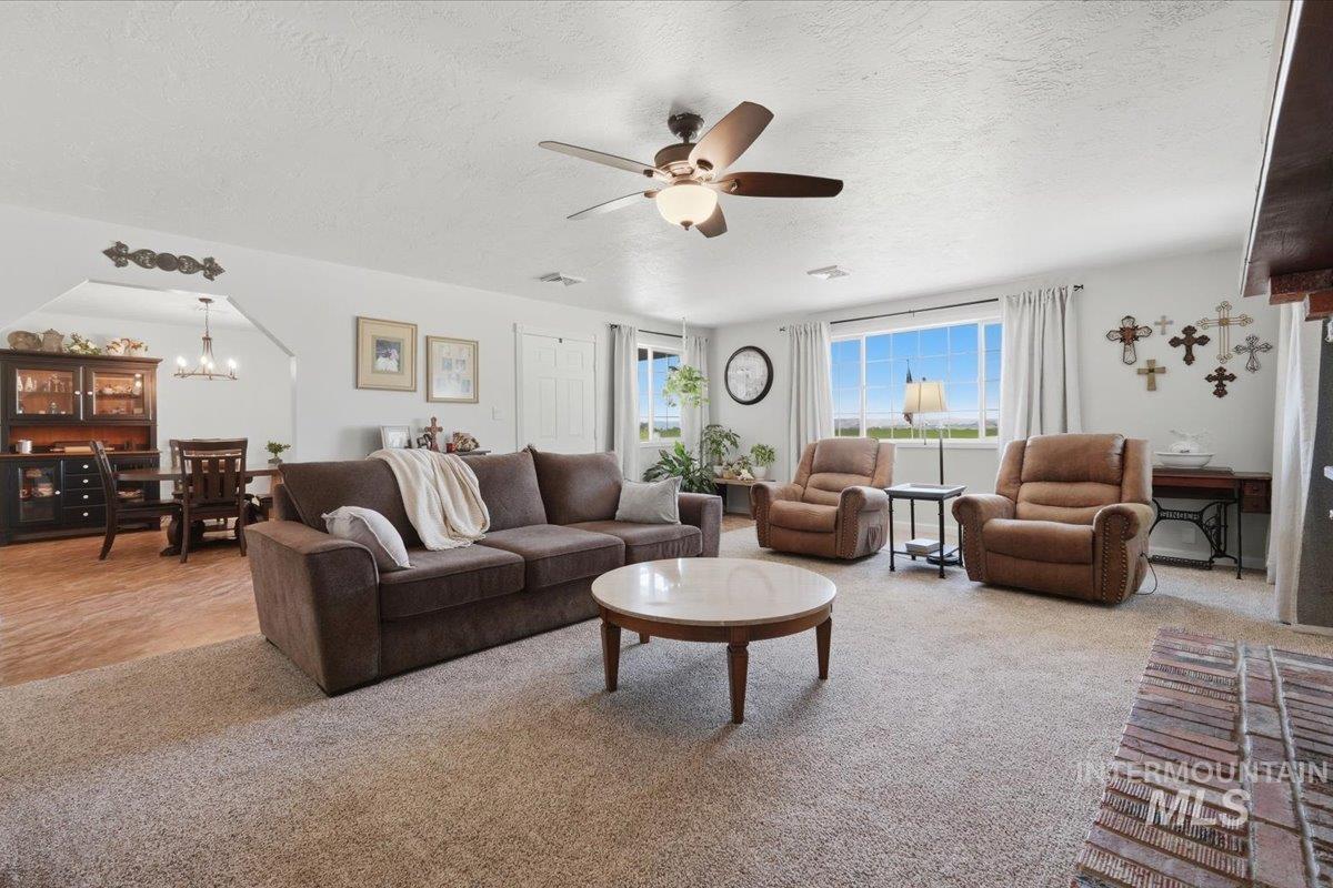 6850 W Black Canyon Hwy, Emmett, Idaho 83617, 4 Bedrooms, 2.5 Bathrooms, Residential For Sale, Price $649,900,MLS 98990842