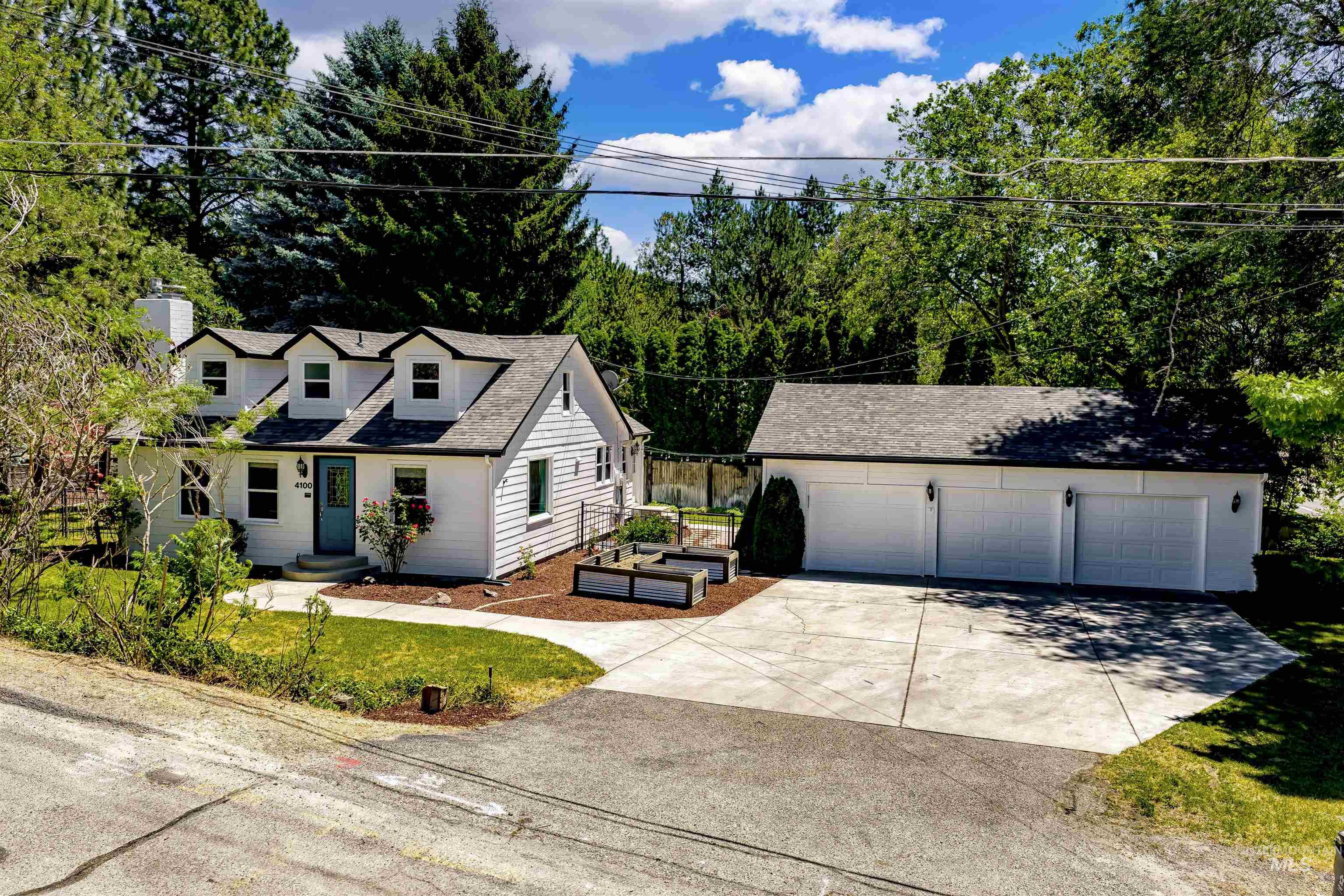 4100 N Bodenheimer St., Boise, Idaho 83703, 4 Bedrooms, 3 Bathrooms, Residential For Sale, Price $799,000,MLS 98990846