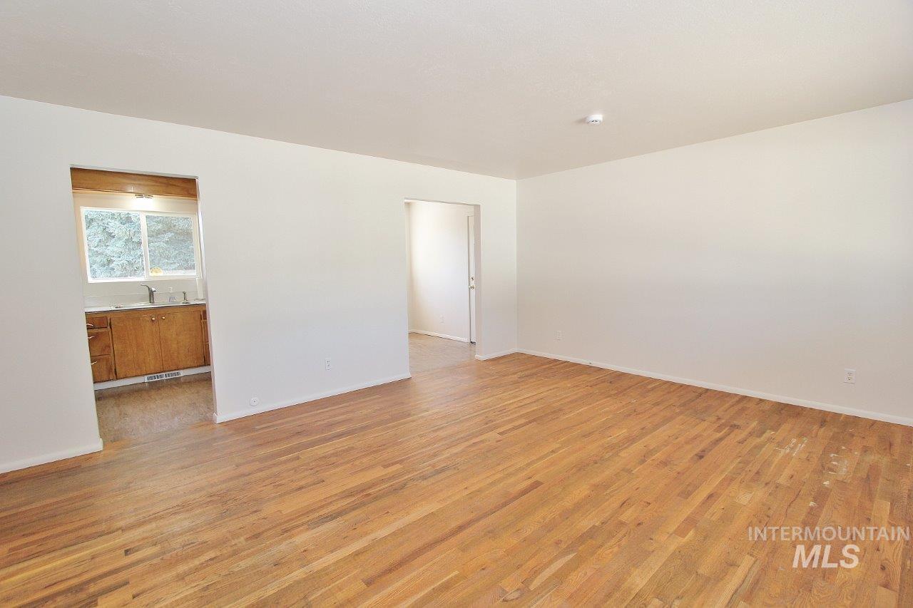 2114 Fry St, Boise, Idaho 83704, 3 Bedrooms, 1 Bathroom, Residential For Sale, Price $349,900,MLS 98990847