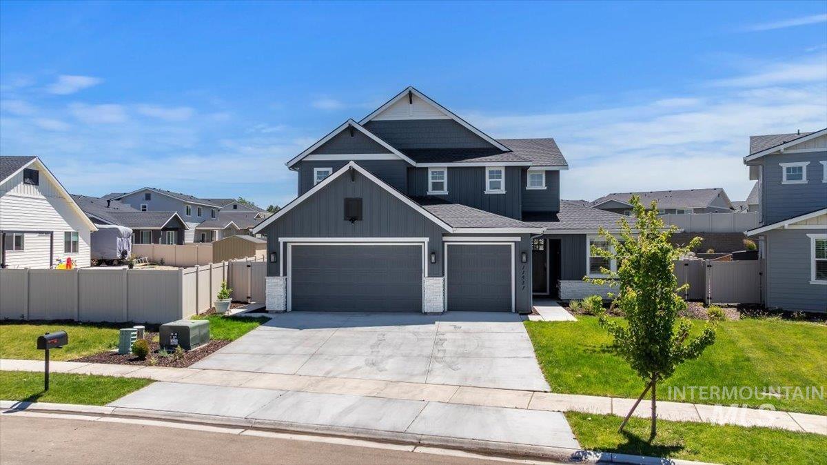 11531 W Vin Santo Dr, Nampa, Idaho 83686, 4 Bedrooms, 3 Bathrooms, Residential For Sale, Price $765,000,MLS 98990849