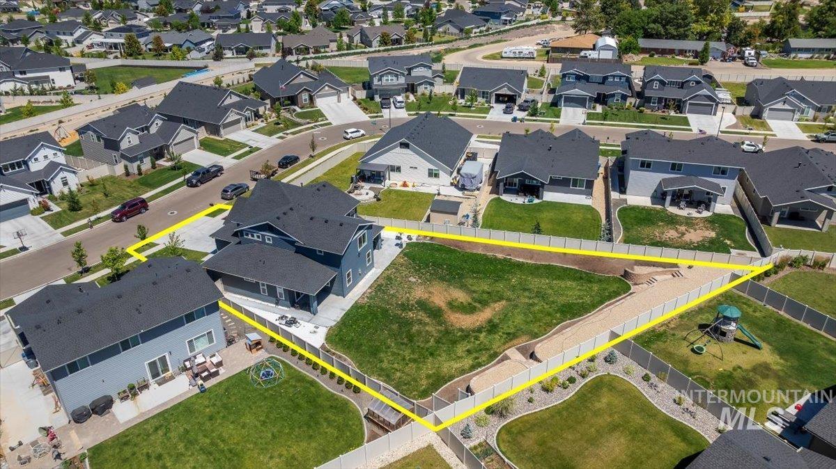 11531 W Vin Santo Dr, Nampa, Idaho 83686, 4 Bedrooms, 3 Bathrooms, Residential For Sale, Price $765,000,MLS 98990849