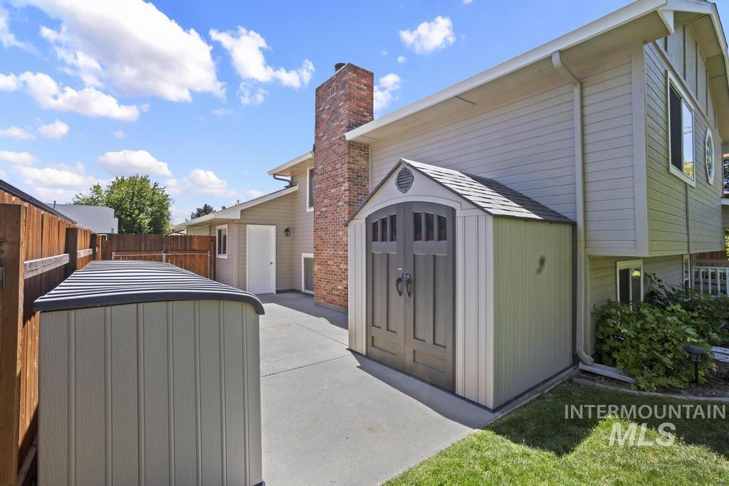 9836 W Alliance Dr., Boise, Idaho 83704, 3 Bedrooms, 3 Bathrooms, Residential For Sale, Price $525,000,MLS 98990853