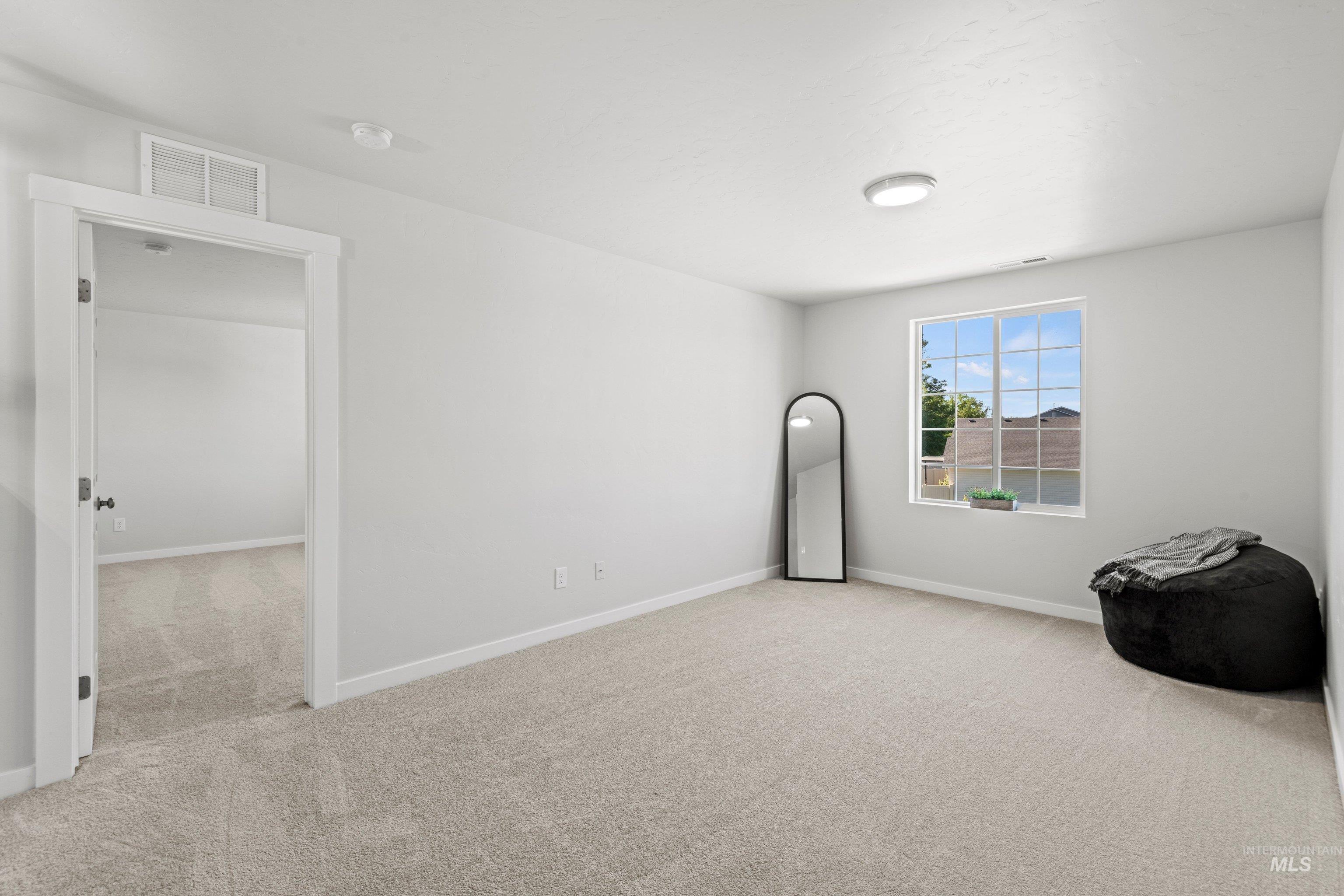 678 S Queens Dr, Nampa, Idaho 83687, 5 Bedrooms, 2.5 Bathrooms, Residential For Sale, Price $494,900,MLS 98990854