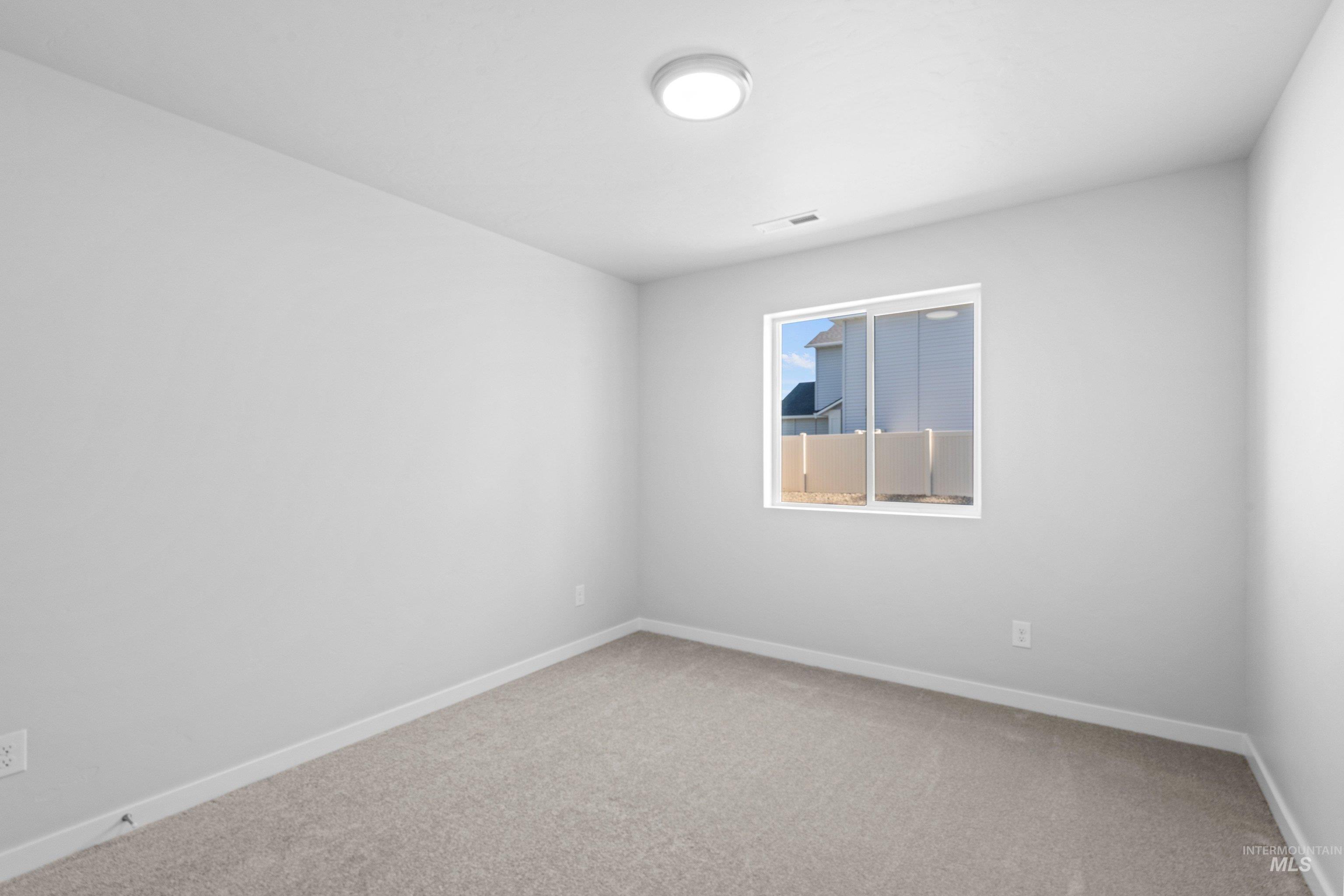 678 S Queens Dr, Nampa, Idaho 83687, 5 Bedrooms, 2.5 Bathrooms, Residential For Sale, Price $494,900,MLS 98990854