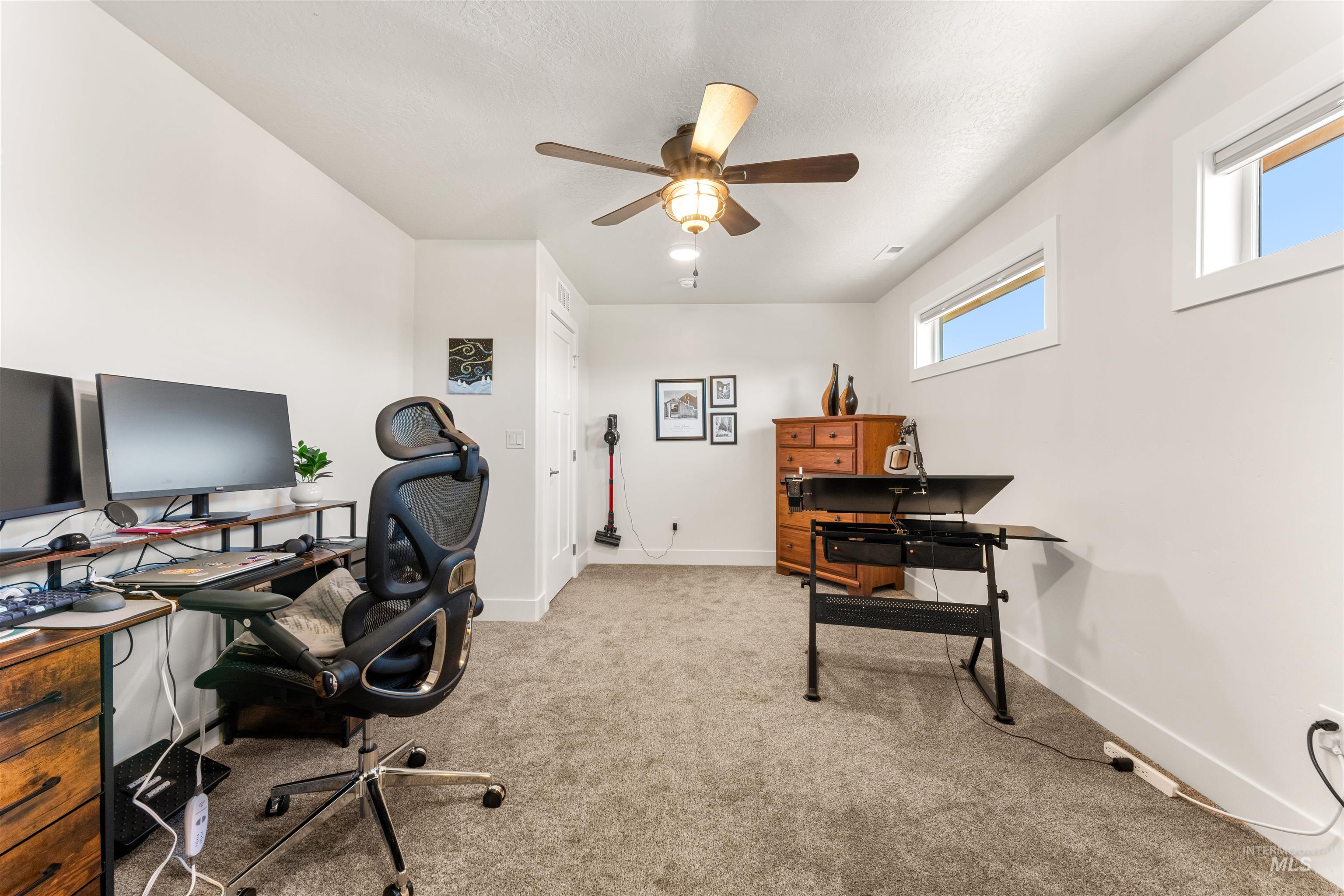 2439 E Hidden Creek, Nampa, Idaho 83687, 3 Bedrooms, 2 Bathrooms, Residential For Sale, Price $414,900,MLS 98990855