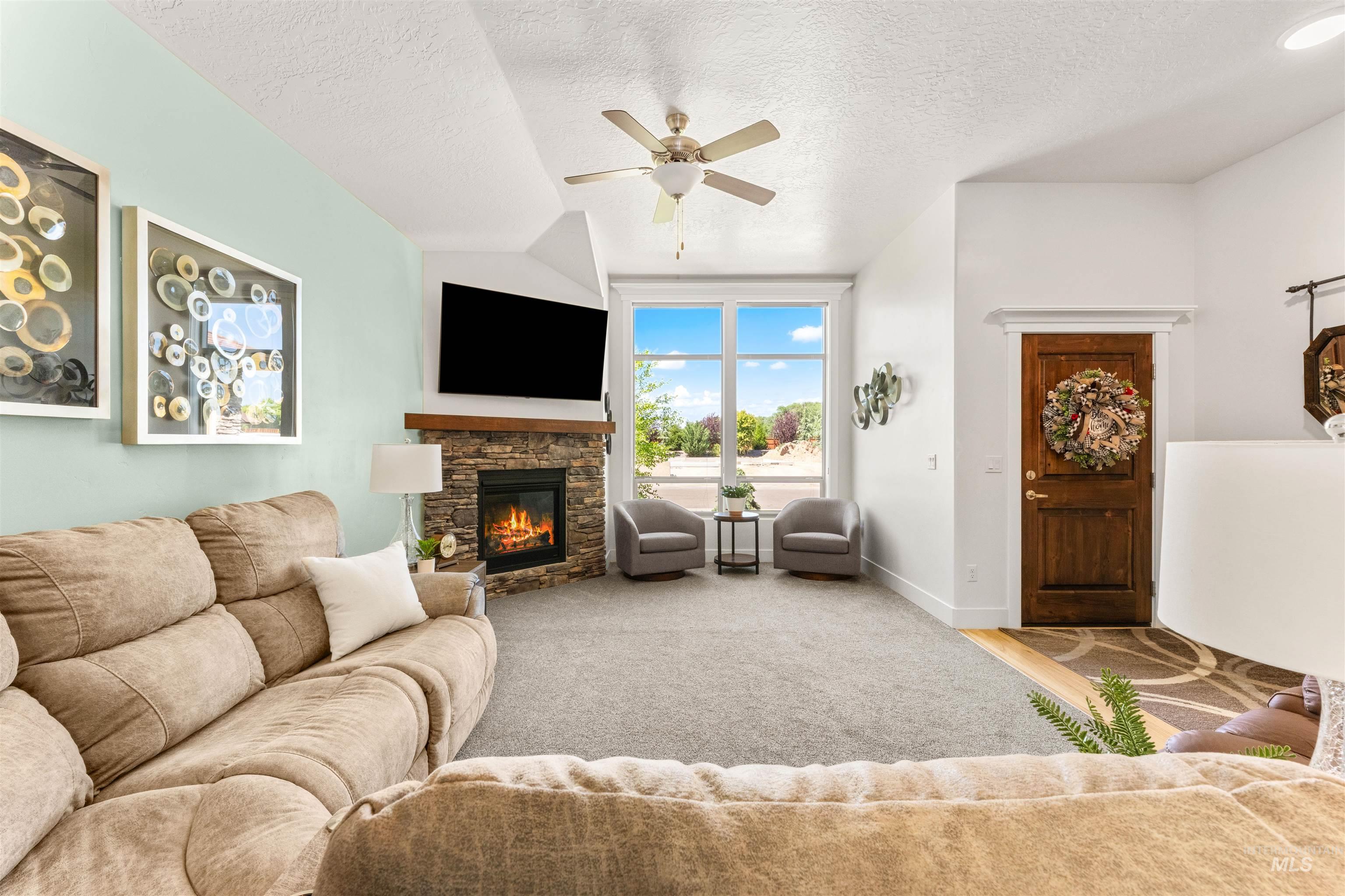 2439 E Hidden Creek, Nampa, Idaho 83687, 3 Bedrooms, 2 Bathrooms, Residential For Sale, Price $414,900,MLS 98990855