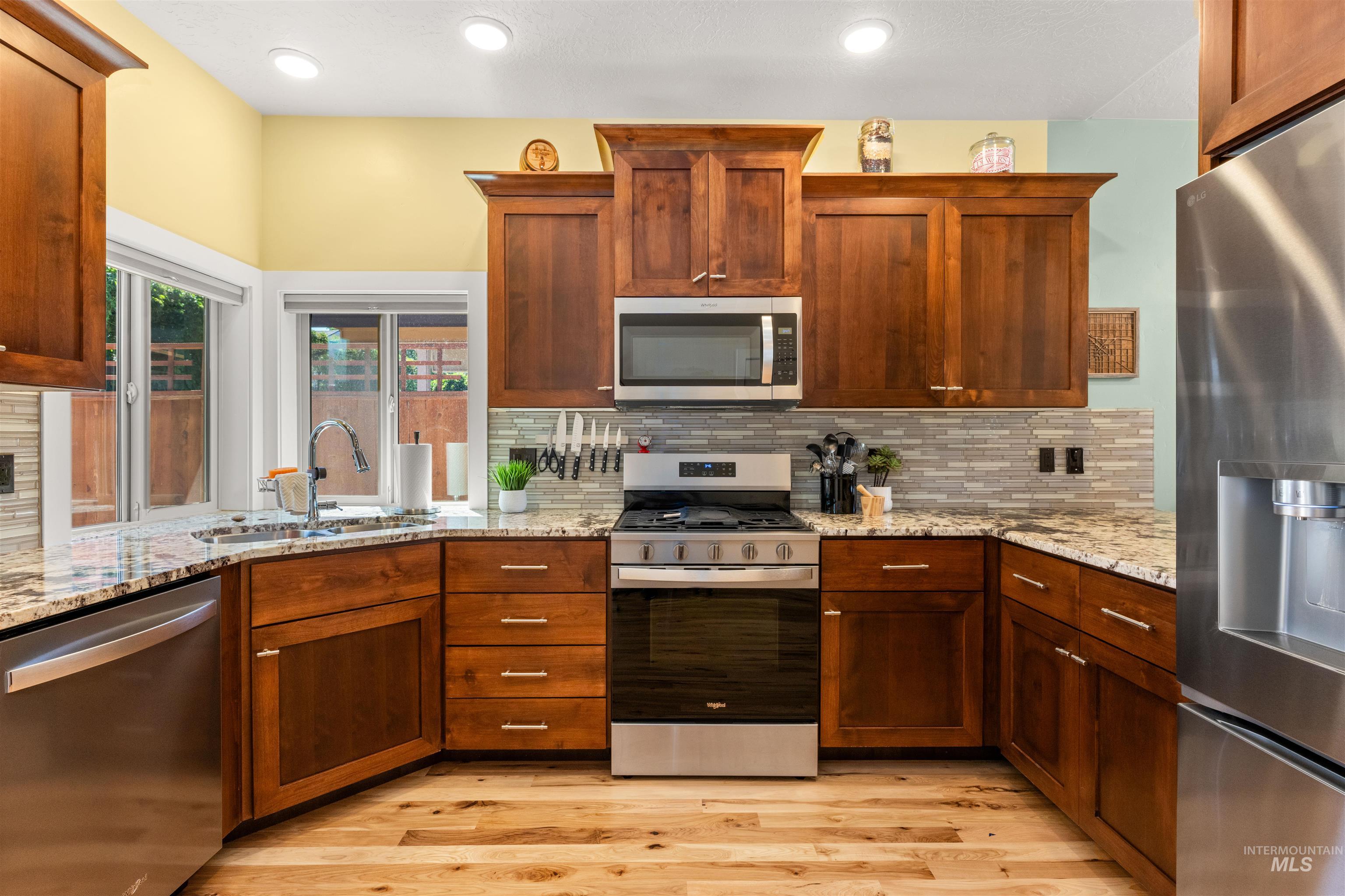 2439 E Hidden Creek, Nampa, Idaho 83687, 3 Bedrooms, 2 Bathrooms, Residential For Sale, Price $414,900,MLS 98990855