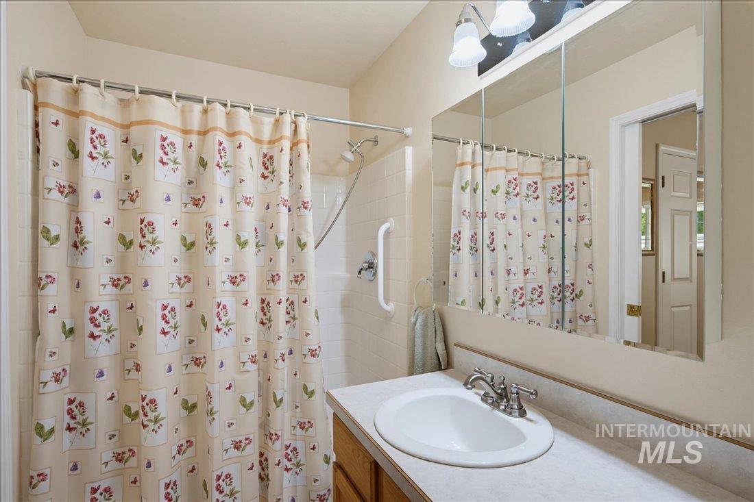 113 Country Lane Loop, Payette, Idaho 83661, 2 Bedrooms, 2 Bathrooms, Residential For Sale, Price $319,900,MLS 98990856