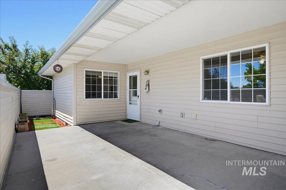 113 Country Lane Loop, Payette, Idaho 83661, 2 Bedrooms, 2 Bathrooms, Residential For Sale, Price $319,900,MLS 98990856
