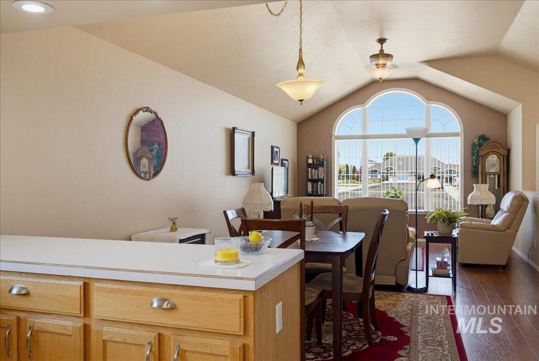 113 Country Lane Loop, Payette, Idaho 83661, 2 Bedrooms, 2 Bathrooms, Residential For Sale, Price $319,900,MLS 98990856