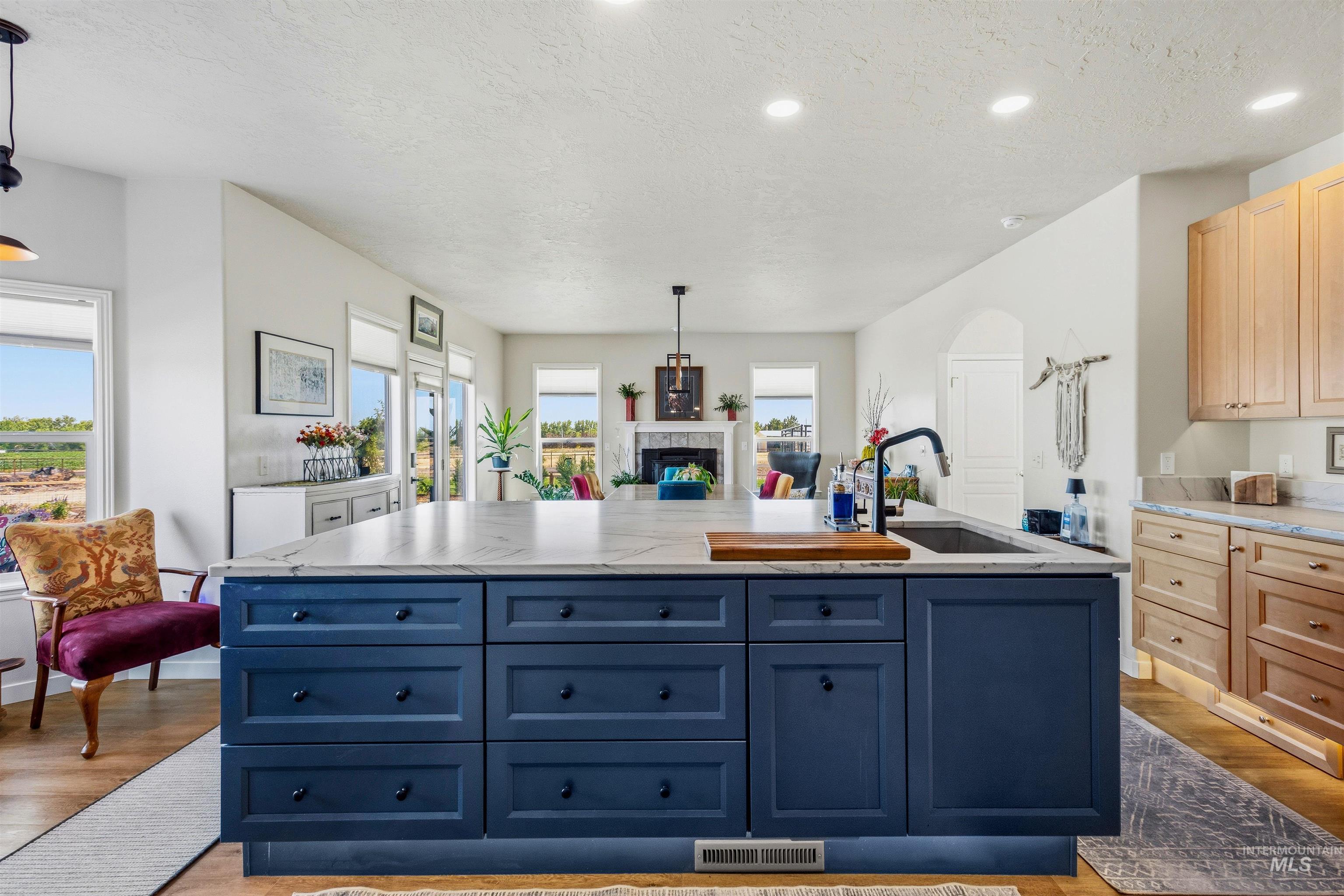 25614 Ember Rd., Middleton, Idaho 83644, 3 Bedrooms, 2.5 Bathrooms, Residential For Sale, Price $949,900,MLS 98990857