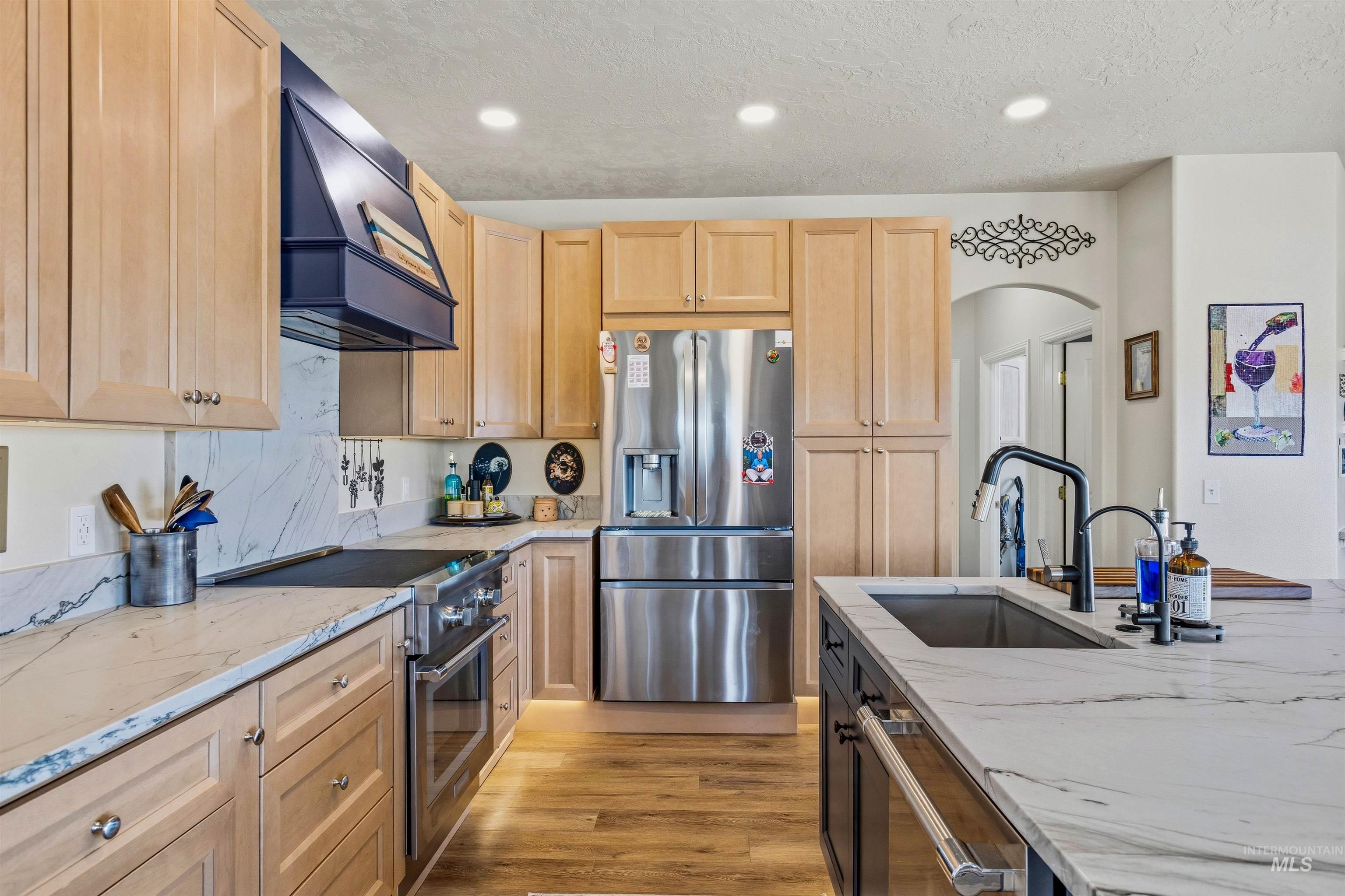 25614 Ember Rd., Middleton, Idaho 83644, 3 Bedrooms, 2.5 Bathrooms, Residential For Sale, Price $949,900,MLS 98990857