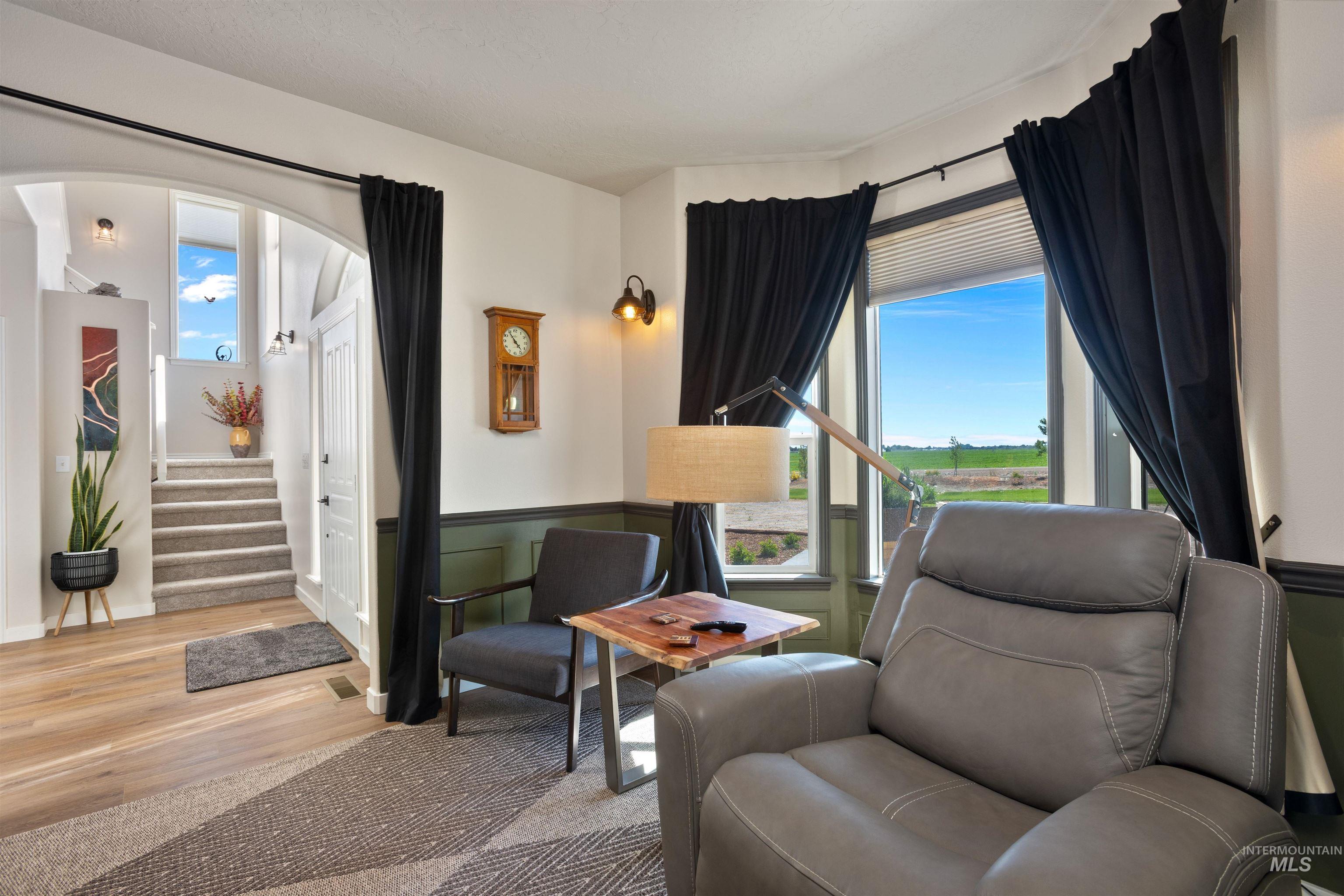 25614 Ember Rd., Middleton, Idaho 83644, 3 Bedrooms, 2.5 Bathrooms, Residential For Sale, Price $949,900,MLS 98990857