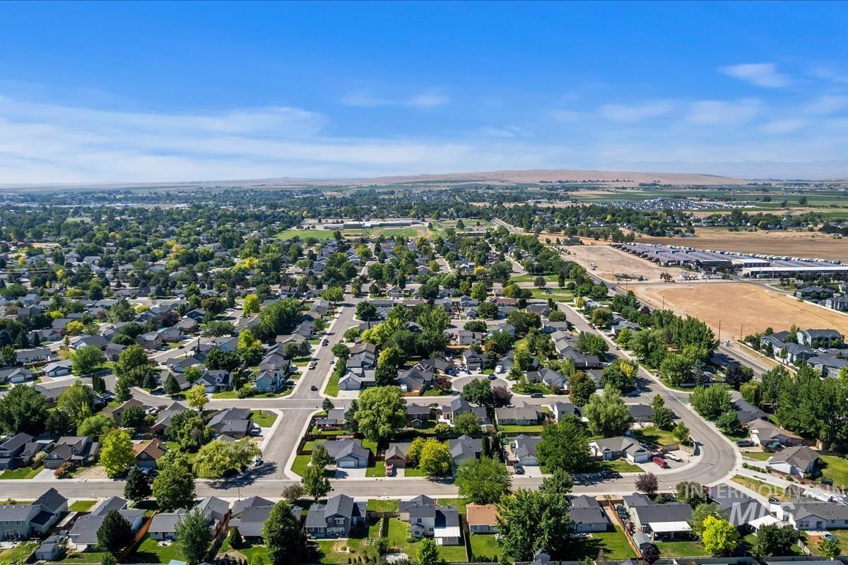 1464 Castro, Kuna, Idaho 83634, 4 Bedrooms, 2 Bathrooms, Residential For Sale, Price $432,000, 98990858