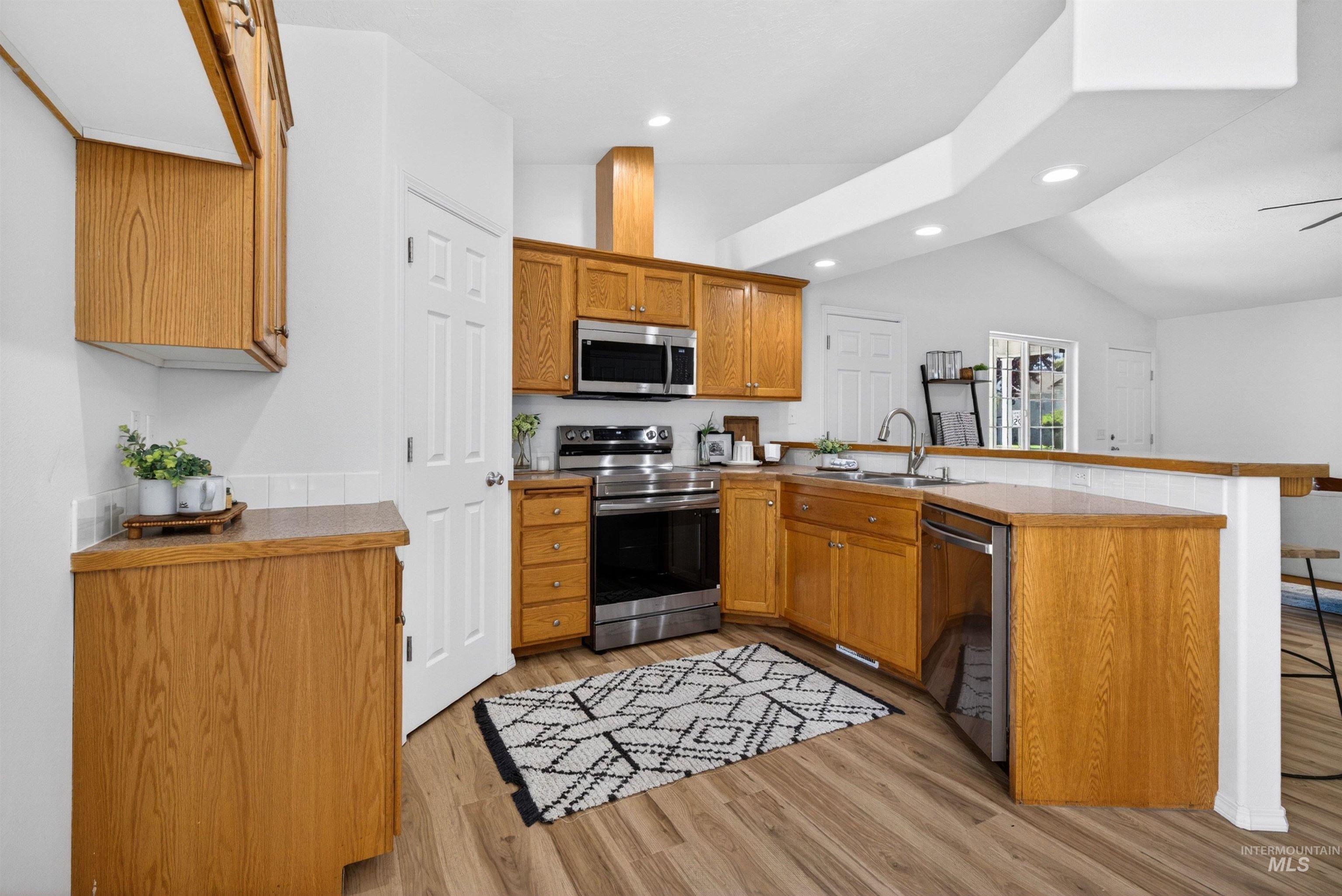 17901 Monarch Way, Nampa, Idaho 83687-9074, 3 Bedrooms, 2 Bathrooms, Residential For Sale, Price $353,000,MLS 98990860