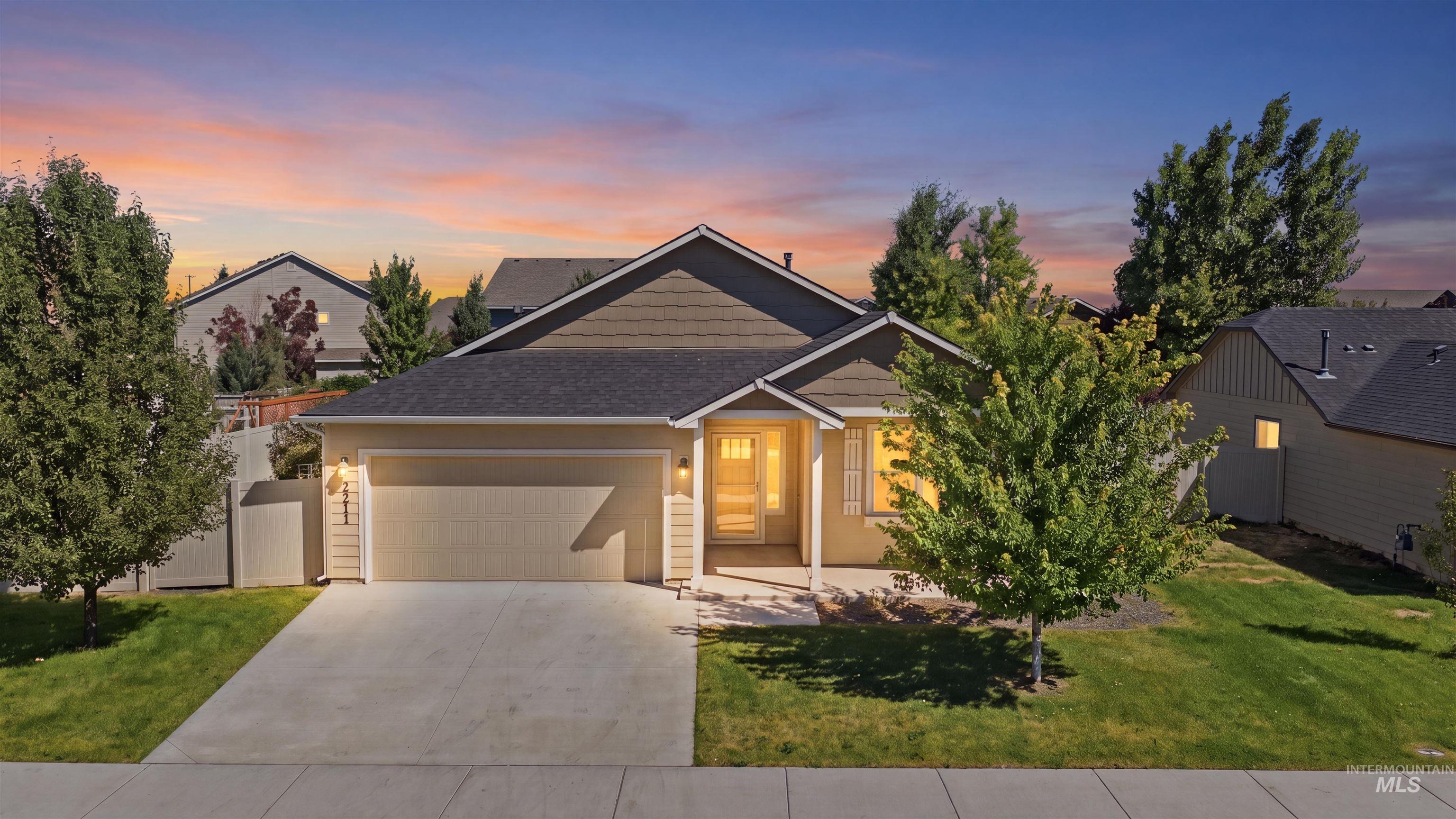 2211 Moon Shadow Dr, Caldwell, Idaho 83607, 3 Bedrooms, 2 Bathrooms, Residential For Sale, Price $399,000,MLS 98990861