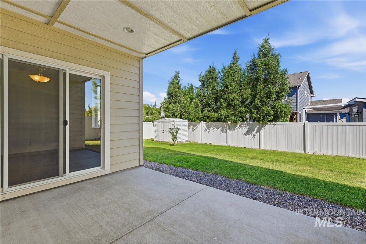 2211 Moon Shadow Dr, Caldwell, Idaho 83607, 3 Bedrooms, 2 Bathrooms, Residential For Sale, Price $399,000,MLS 98990861