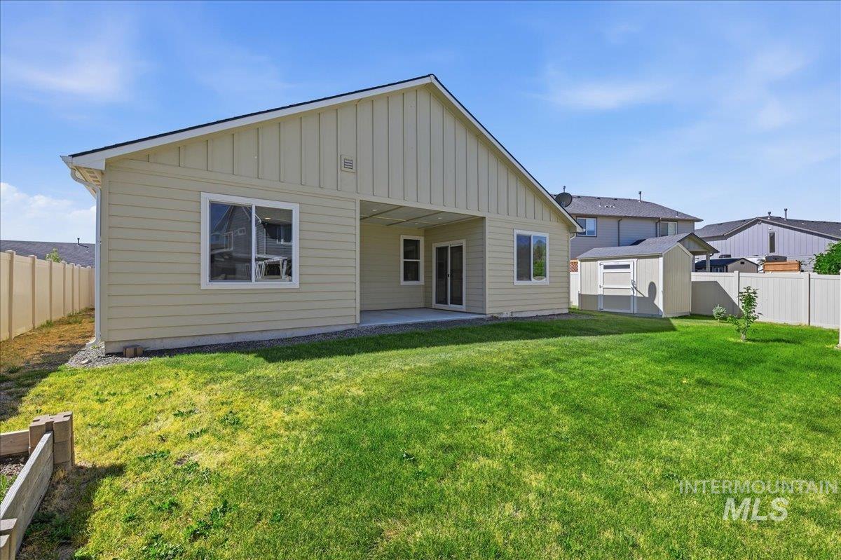 2211 Moon Shadow Dr, Caldwell, Idaho 83607, 3 Bedrooms, 2 Bathrooms, Residential For Sale, Price $399,000,MLS 98990861